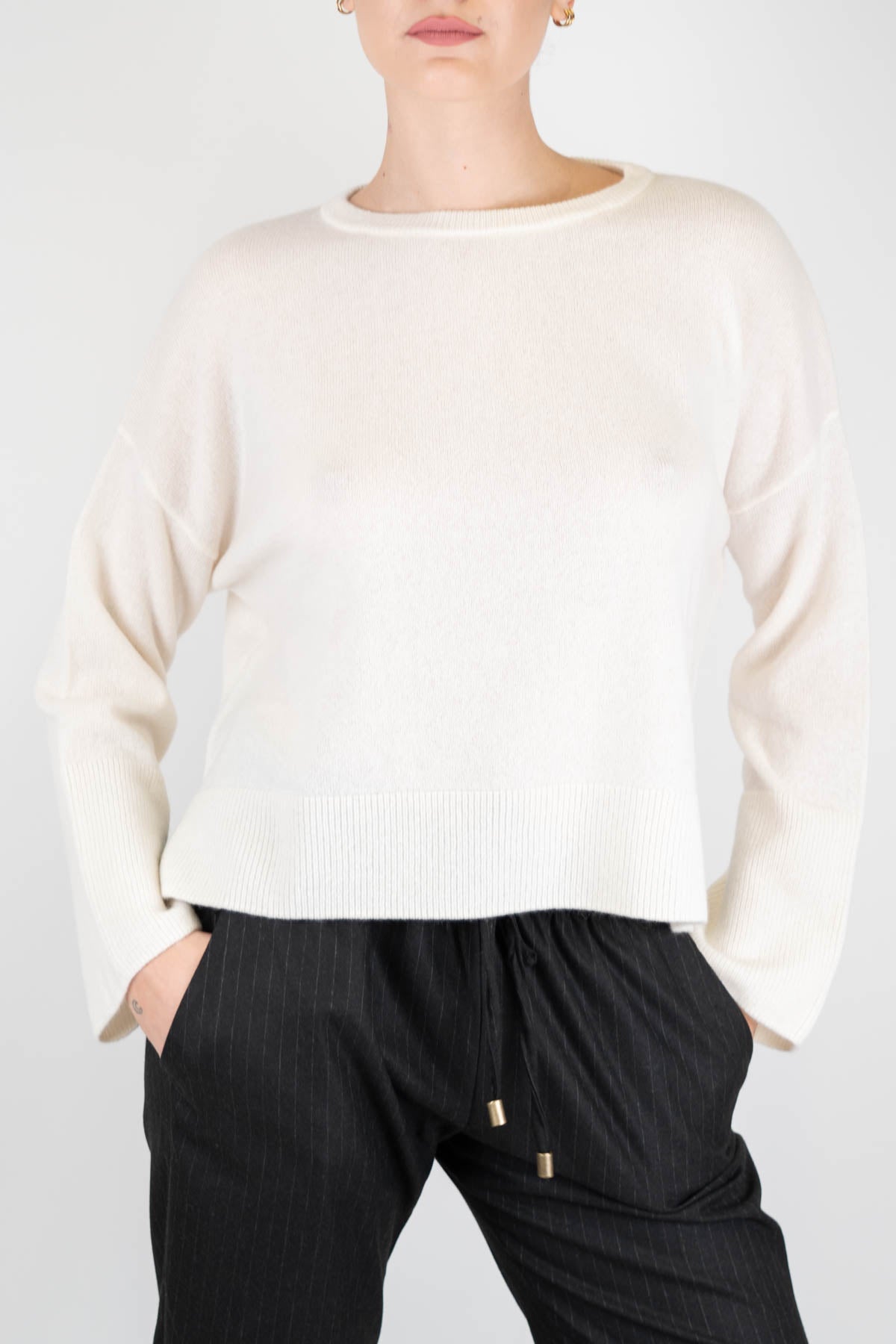 Tensione in - Maglia girocollo crop in 100% puro cashmere