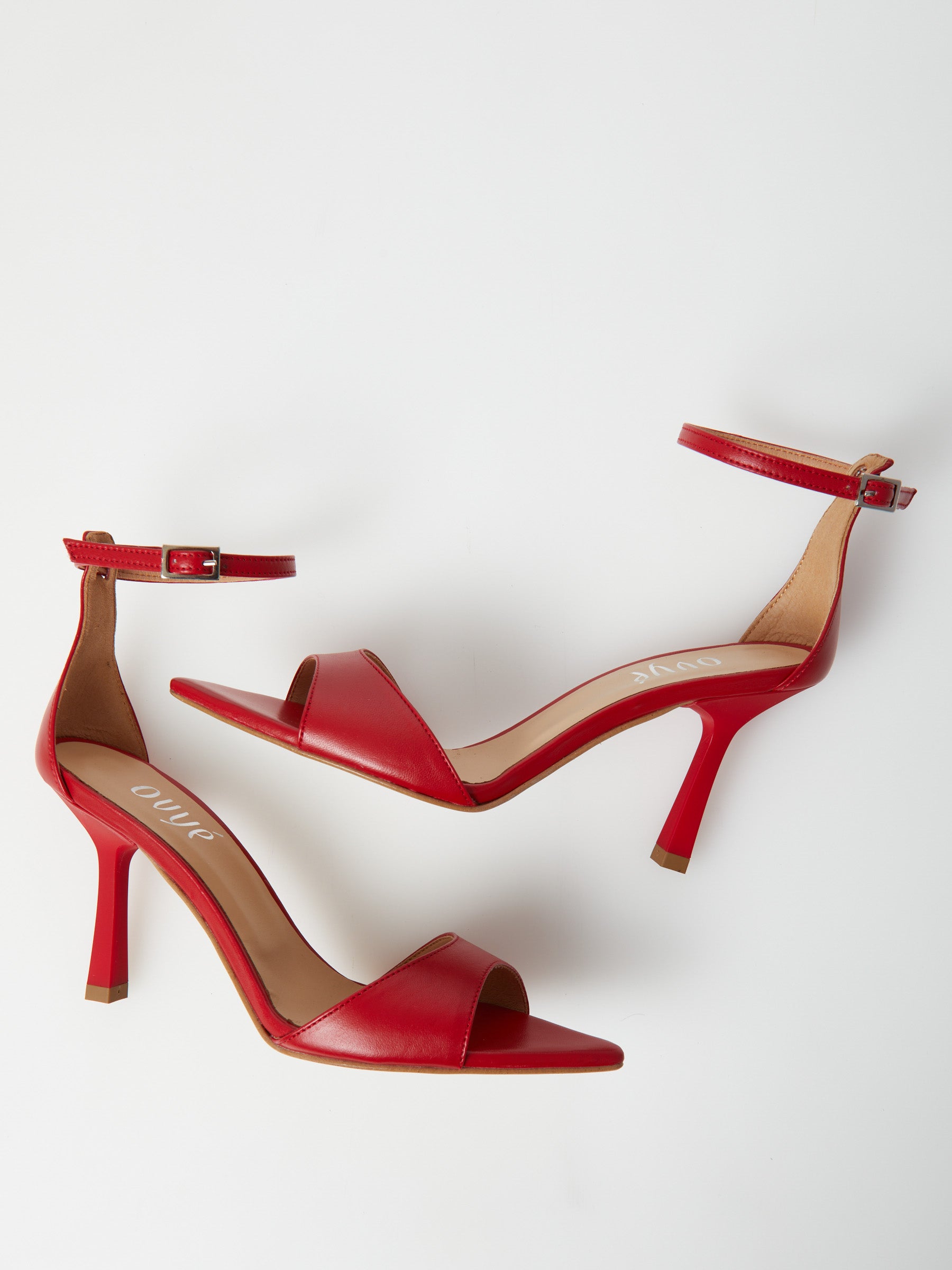 Ovye Sandalo a punta in pelle con cinturino alla caviglia