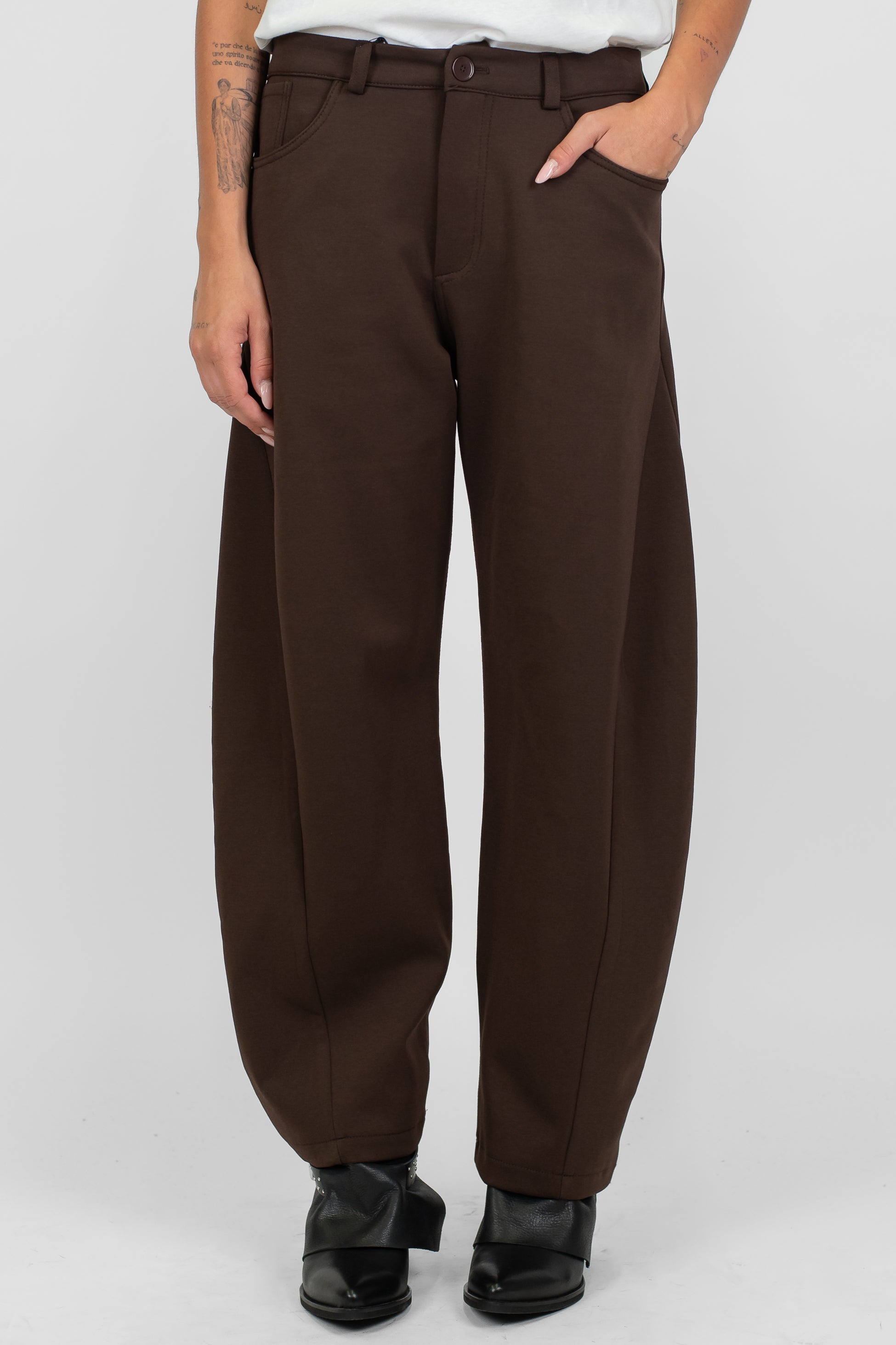 Tensione in - Pantalone balloon in tessuto felpato leggero