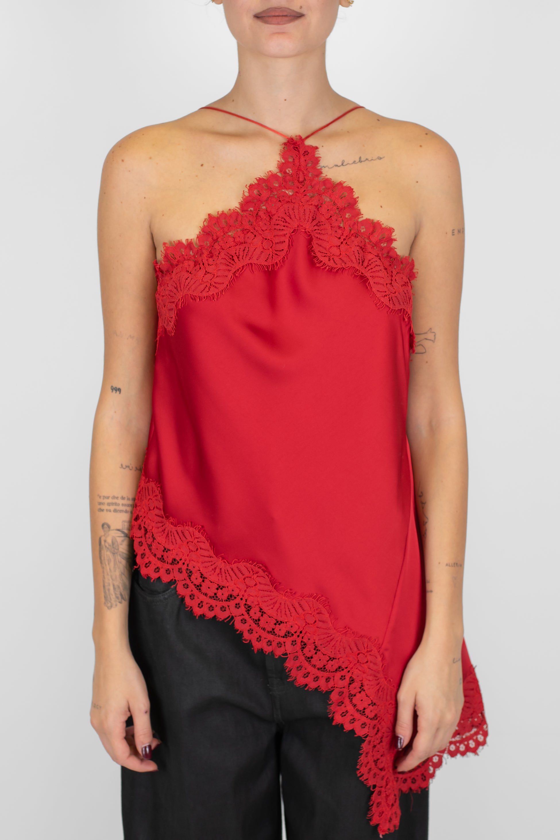 Motel - Top asimmetrico in satin con orli in pizzo a contrasto