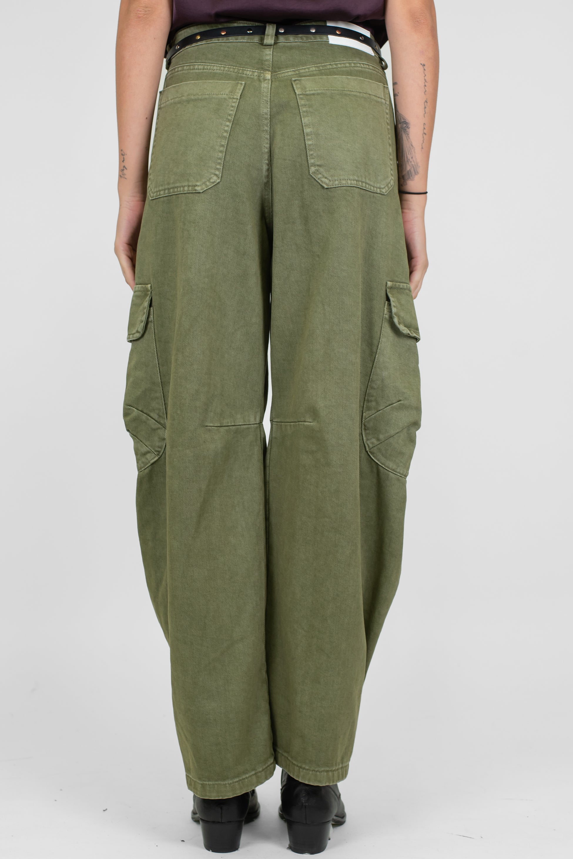 Tensione in - Pantalone cargo in denim colorato