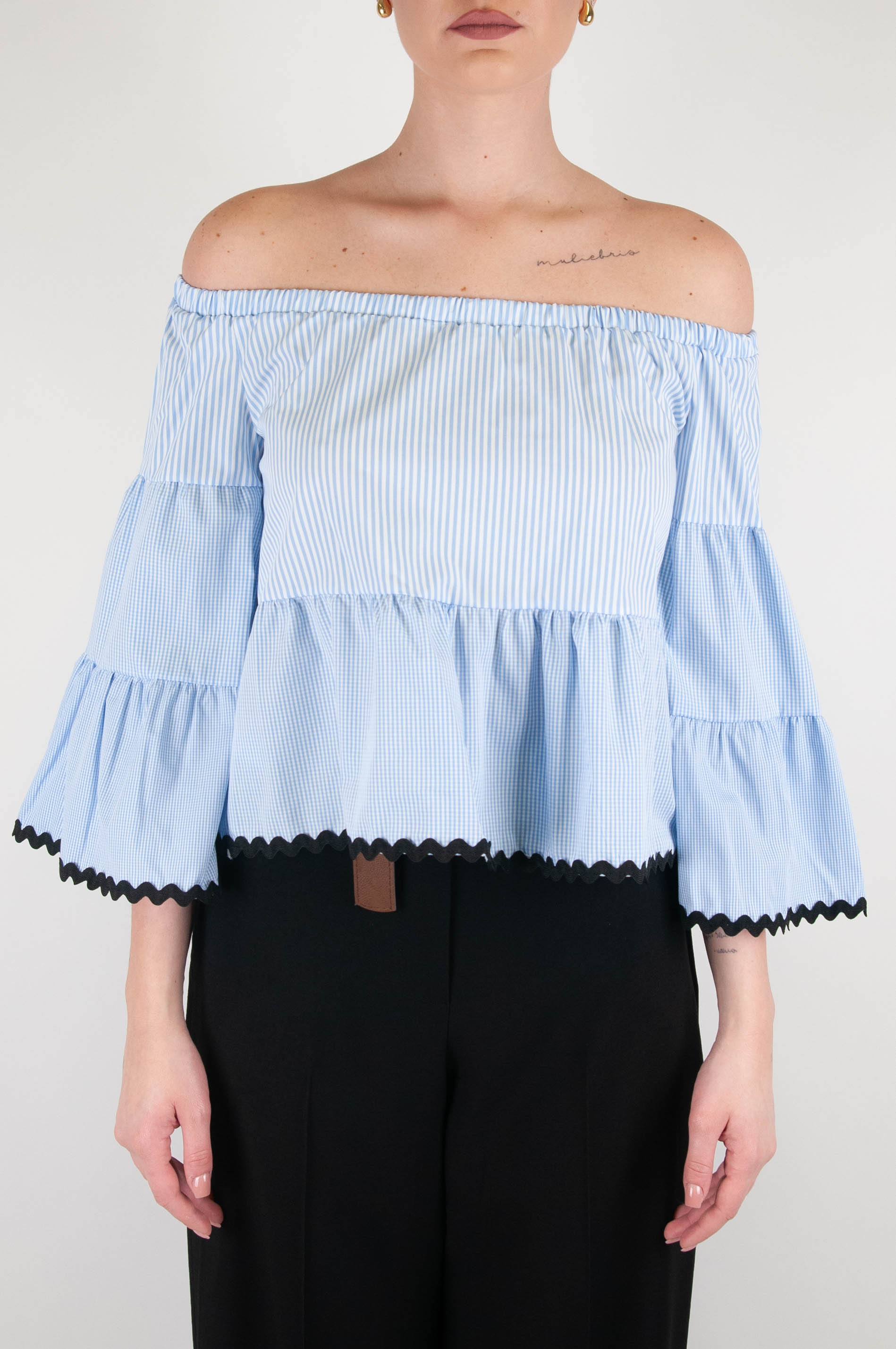 Tension in - Striped top with shiffer neckline and flounces