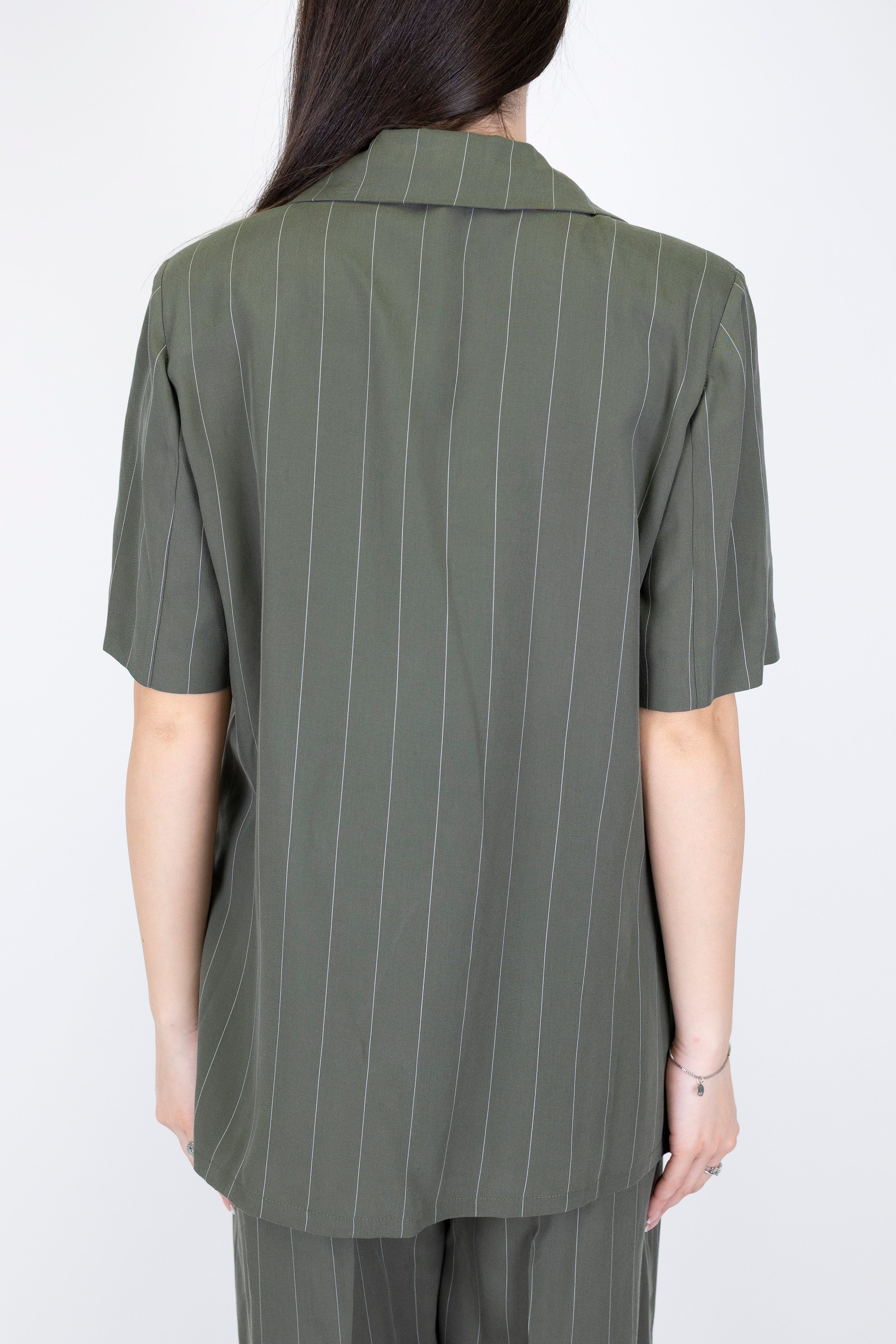 Haveone - Giacca mezzamanica gessata in lyocell con chiusura ad un bottone