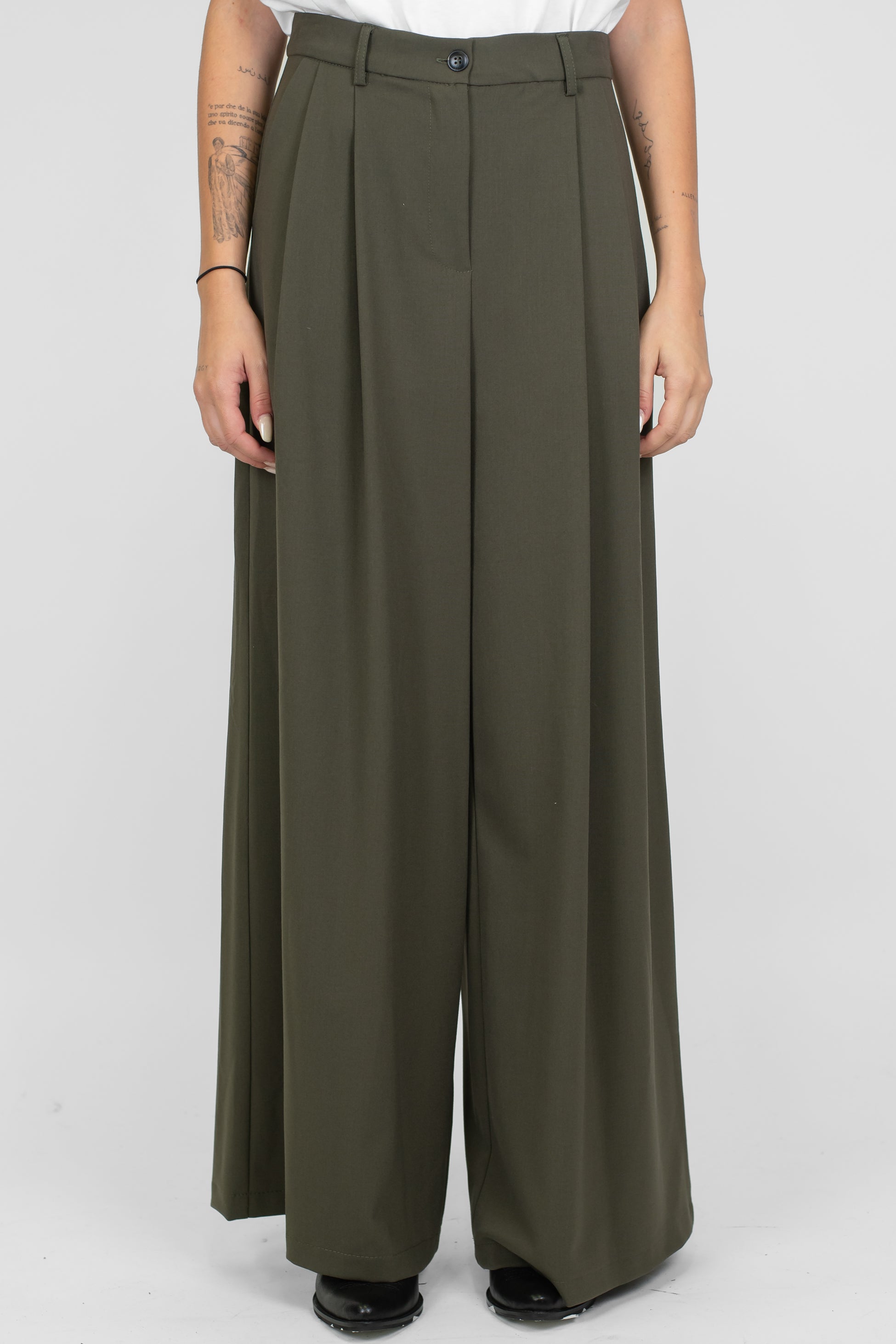 Tensione in - Pantalone palazzo con pinces