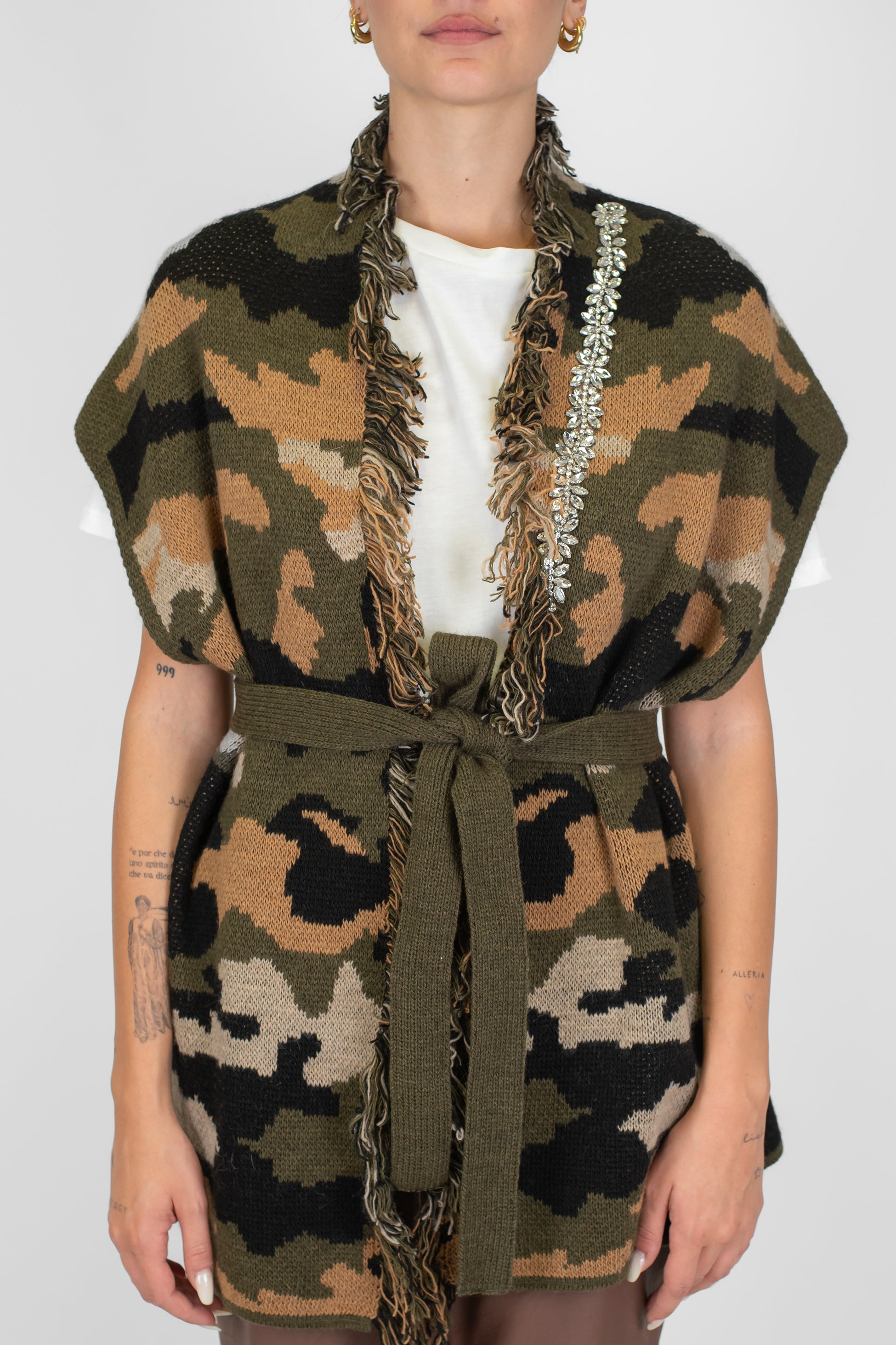 Haveone - Cardigan giromaniche fantasia camouflage in misto lana con profilo frange e strass