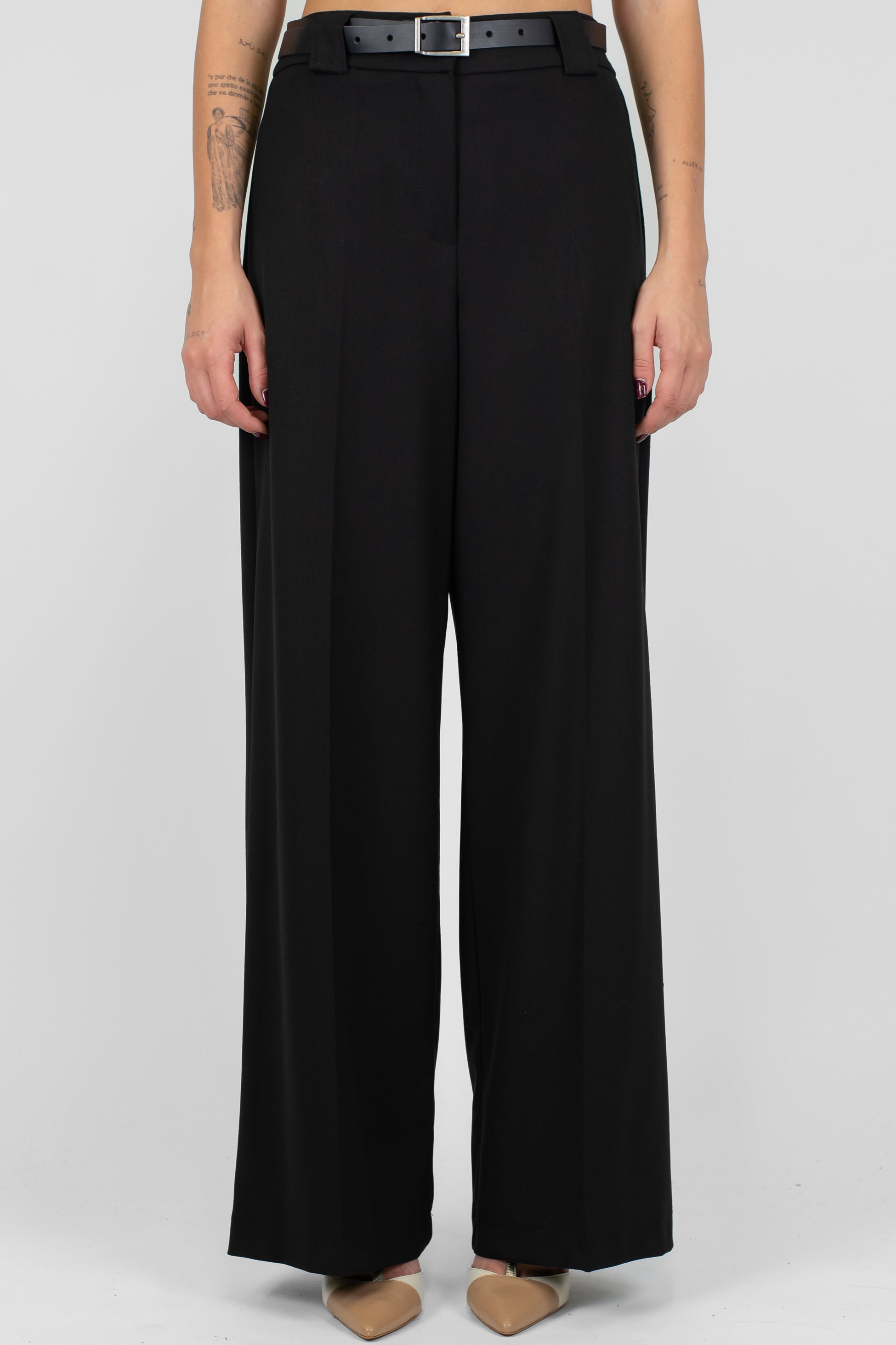 Tensione in - Pantalone palazzo con elastico sul retro