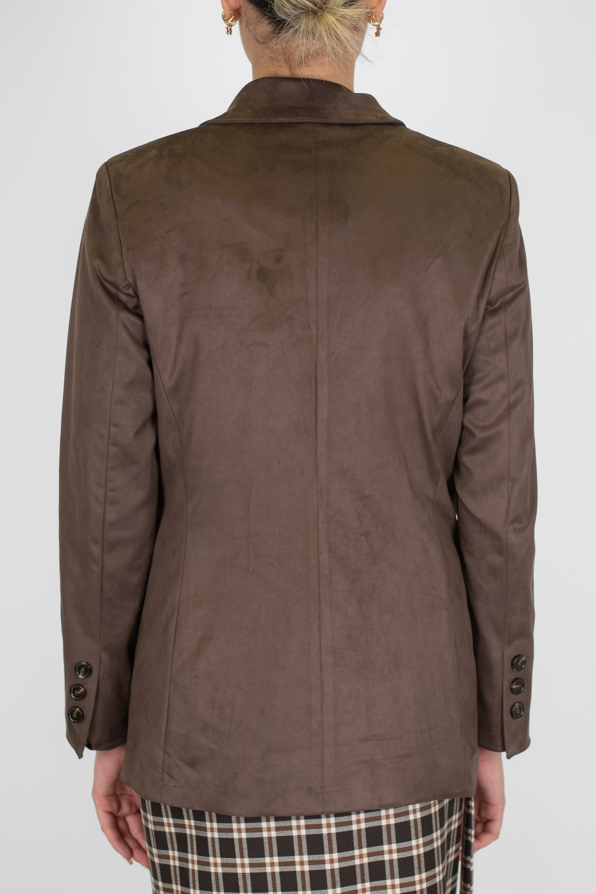 Tensione in - Giacca doppiopetto in dainetto con tasconi laterali