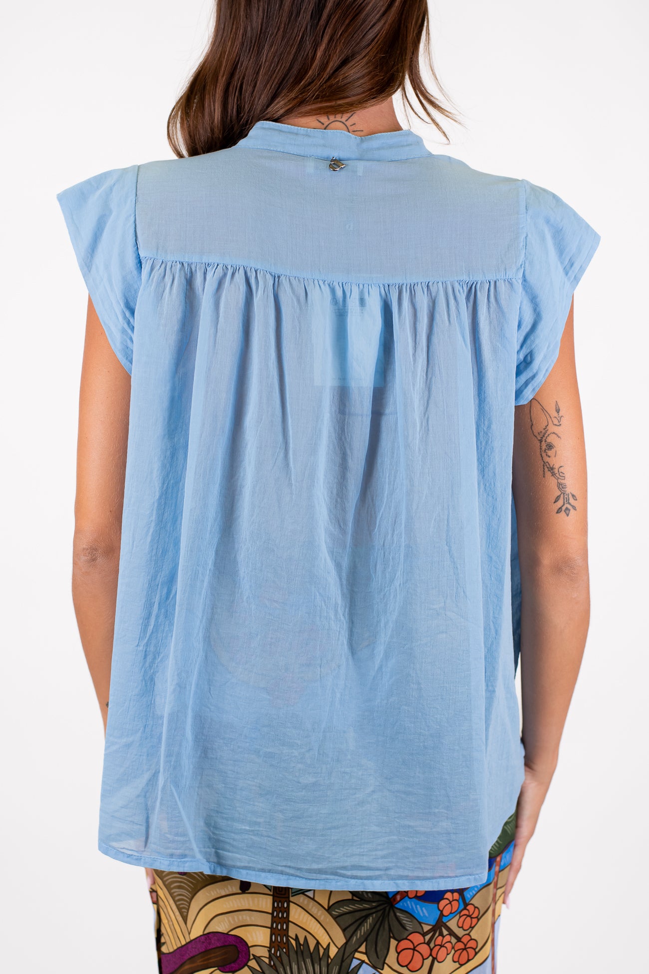 Dixie - Camicia giromaniche in mussola di cotone con alette