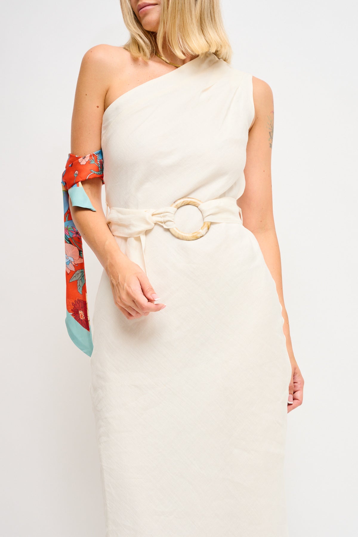 Maryley - Abito lungo monospalla in lino con cintura in vita