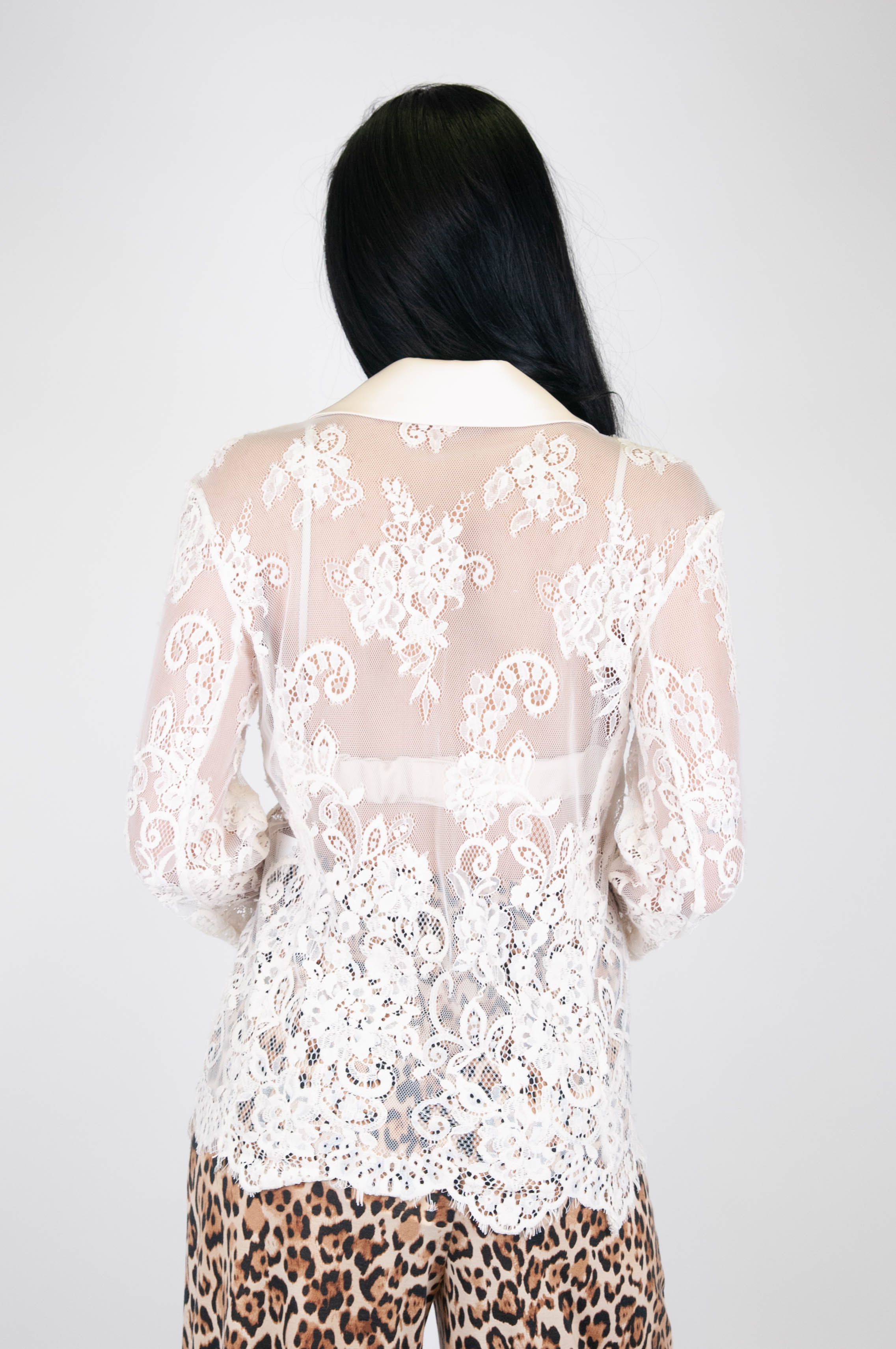 Tension in - Lace jacket with satin profiles including top