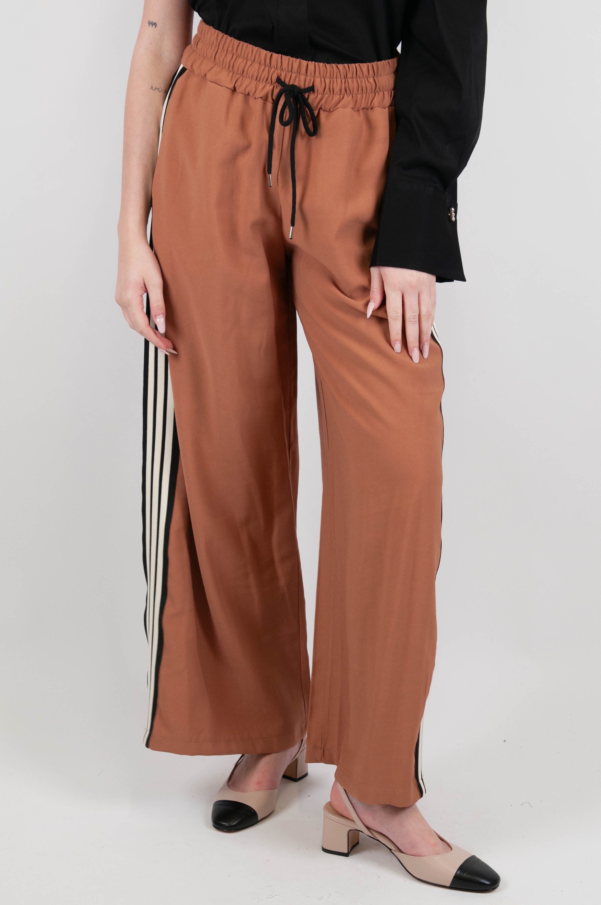 Tension in - Palazzo trousers with contrasting side bands