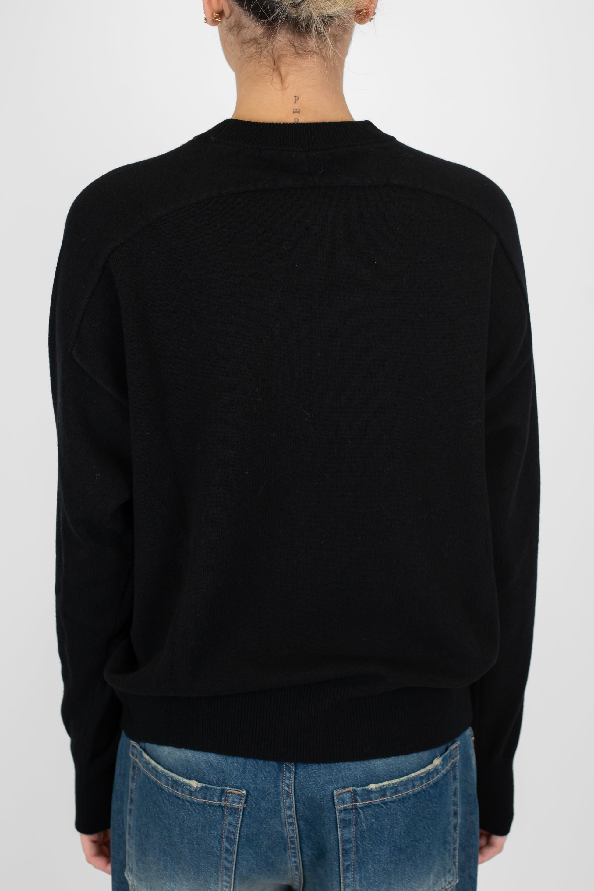 Tensione in - Maglia girocollo in pura lana