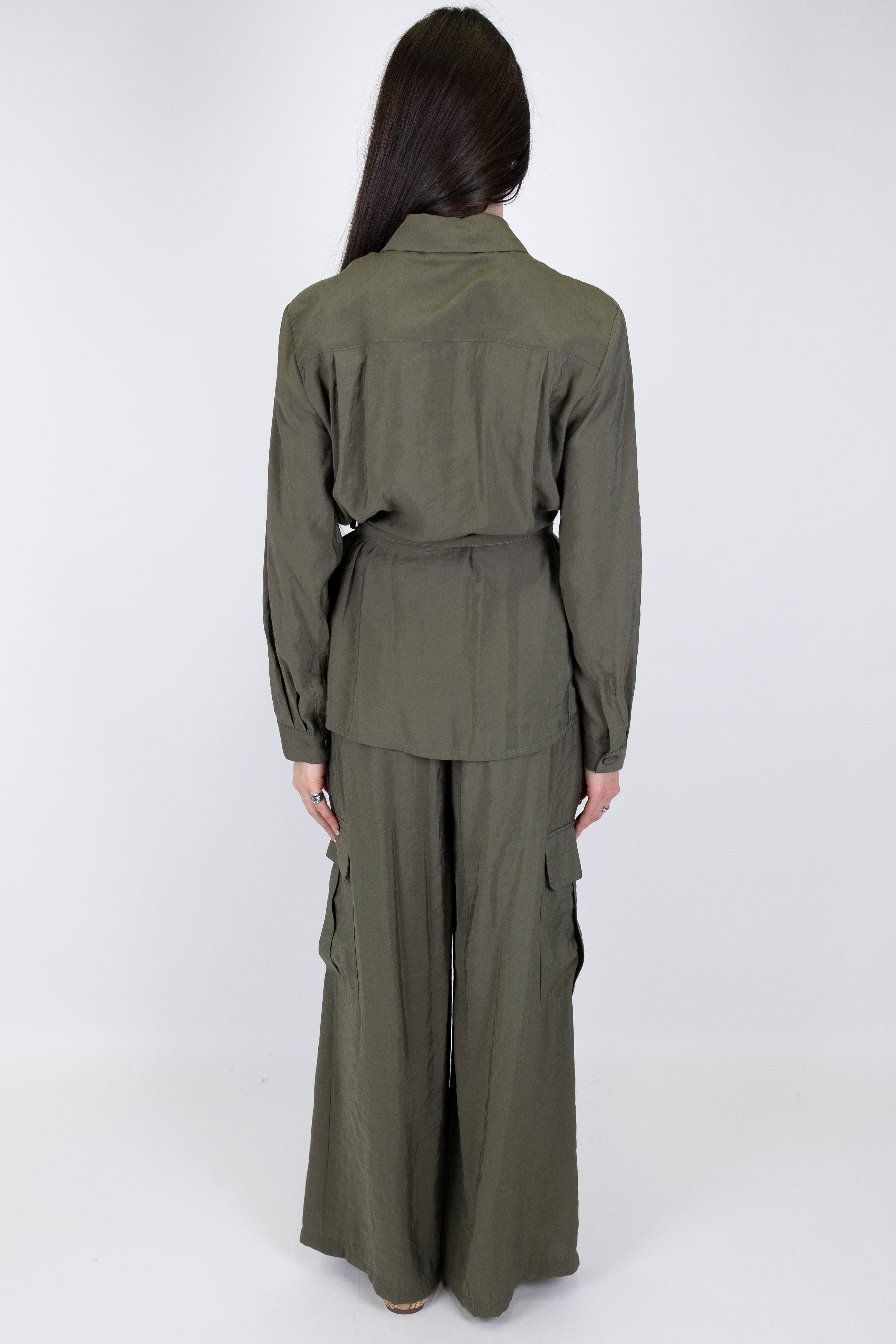 Motel - Coordinato in modal camicia con taschini e pantalone cargo palazzo con elastico in vita