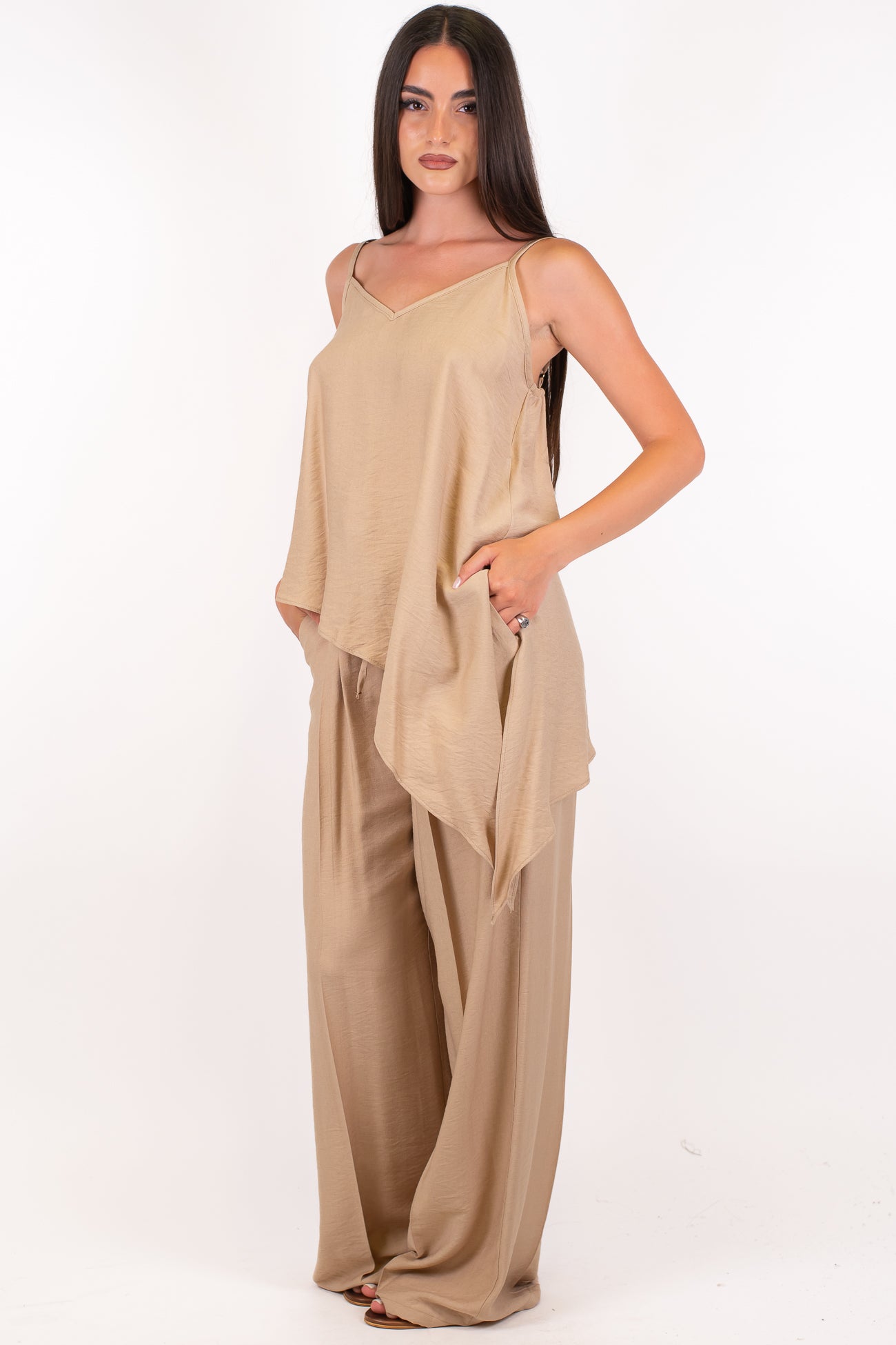 Dixie - Coordinato in viscosa leggera con top assimmetrico e pantalone palazzo con coulisse
