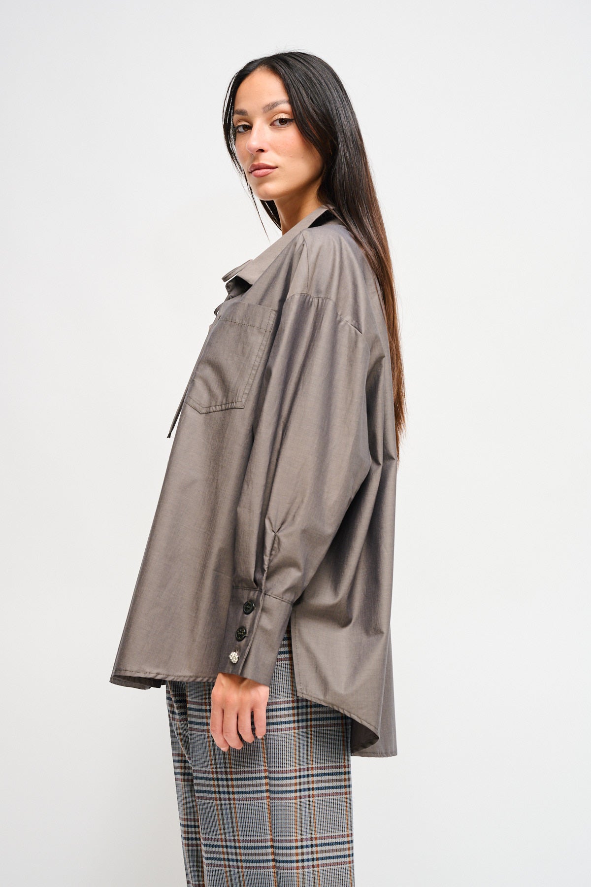 Maryley - Camicia over in cotone con bottoni gioiello