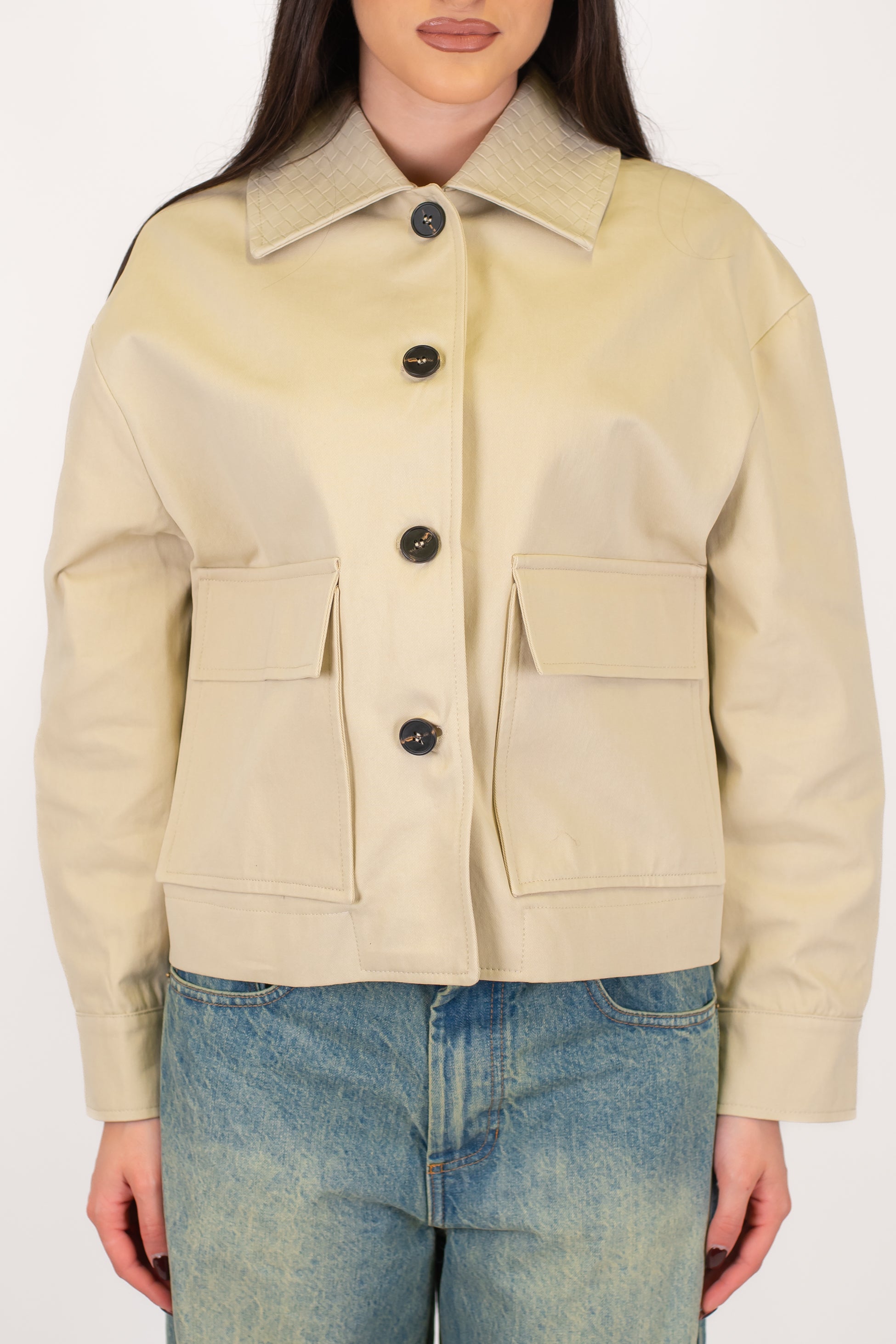 Tensione in - Giubbino in denim colorato con colletto in ecopelle