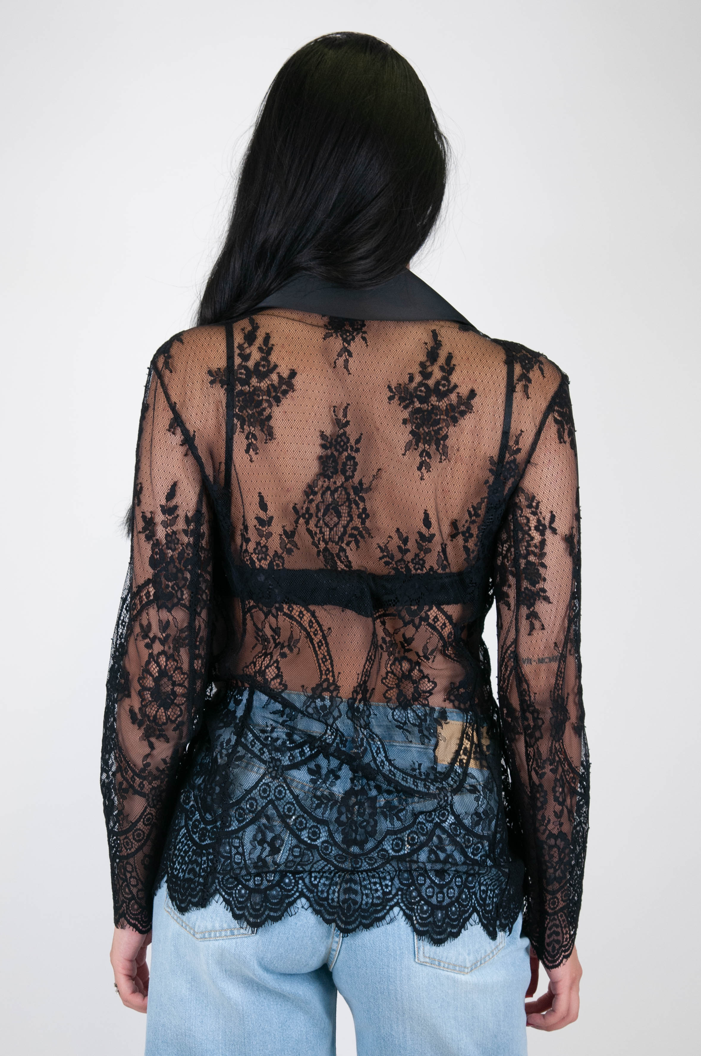 Tension in - Lace jacket with satin profiles including top