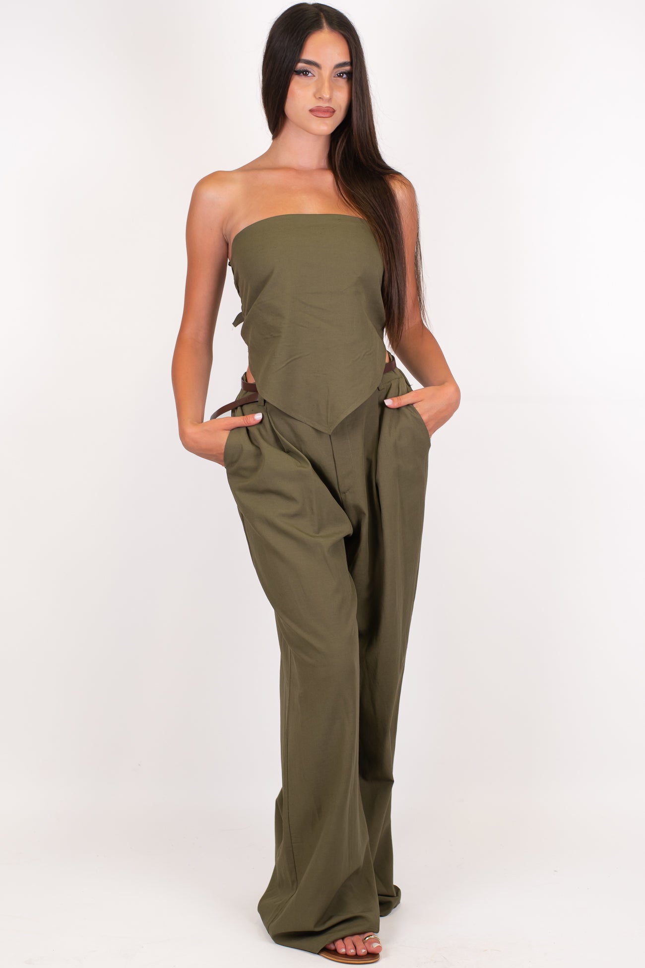 Haveone - Coordinato in misto lino con top a fascia allaccio sul retro e pantalone palazzo con pinces ed elastico sul retro