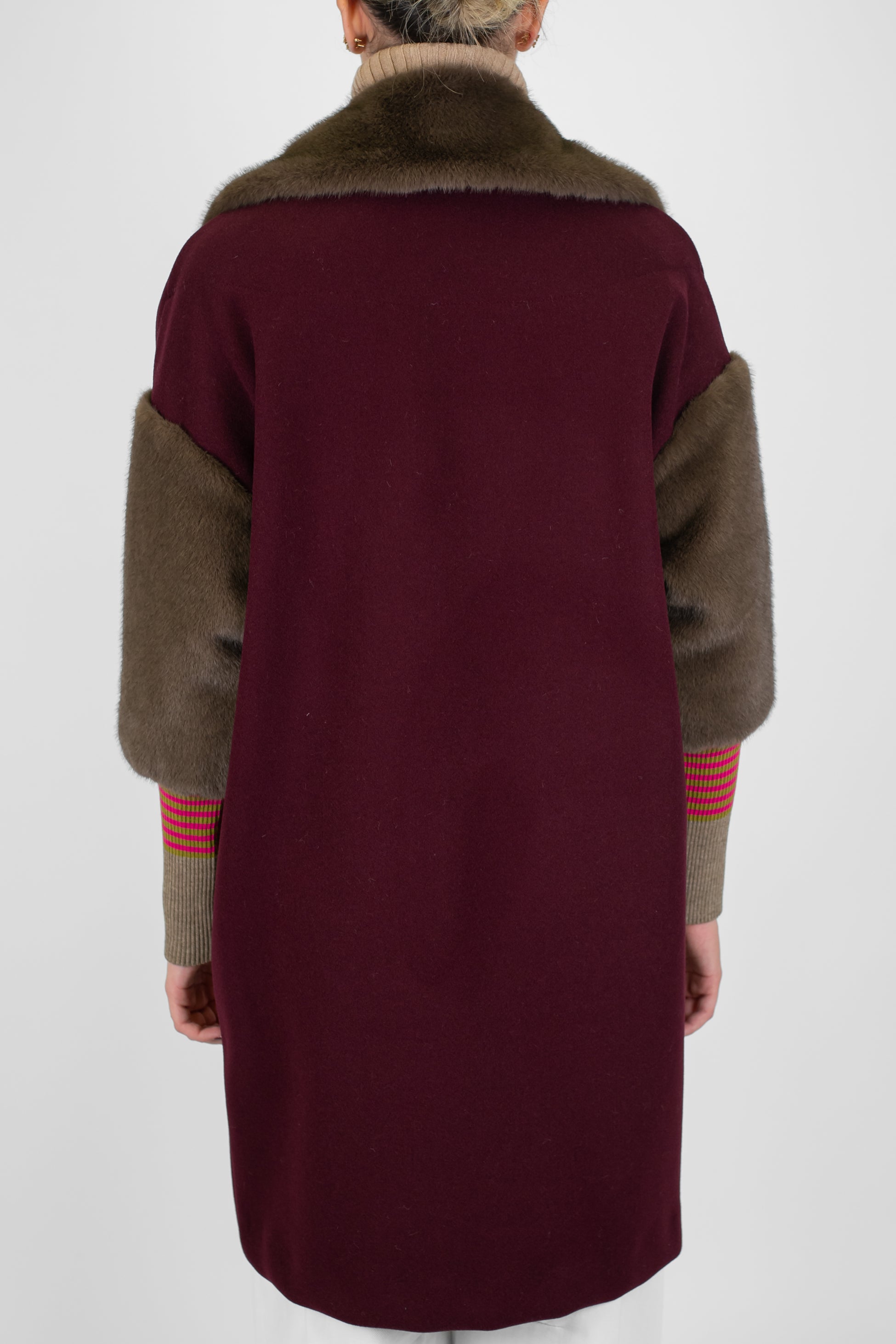 Maryley - Cappotto over monopetto con dettagli in ecopelliccia