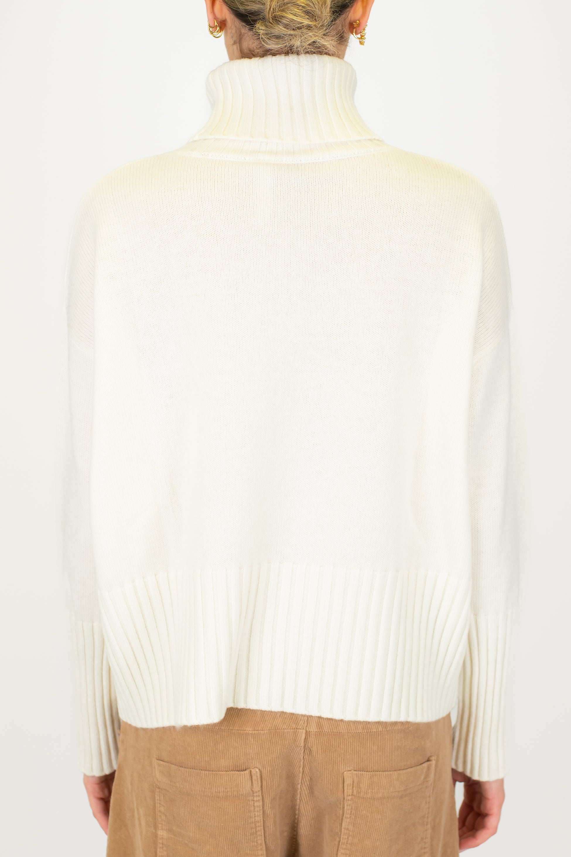 Tensione in - Dolcevita 100% lana