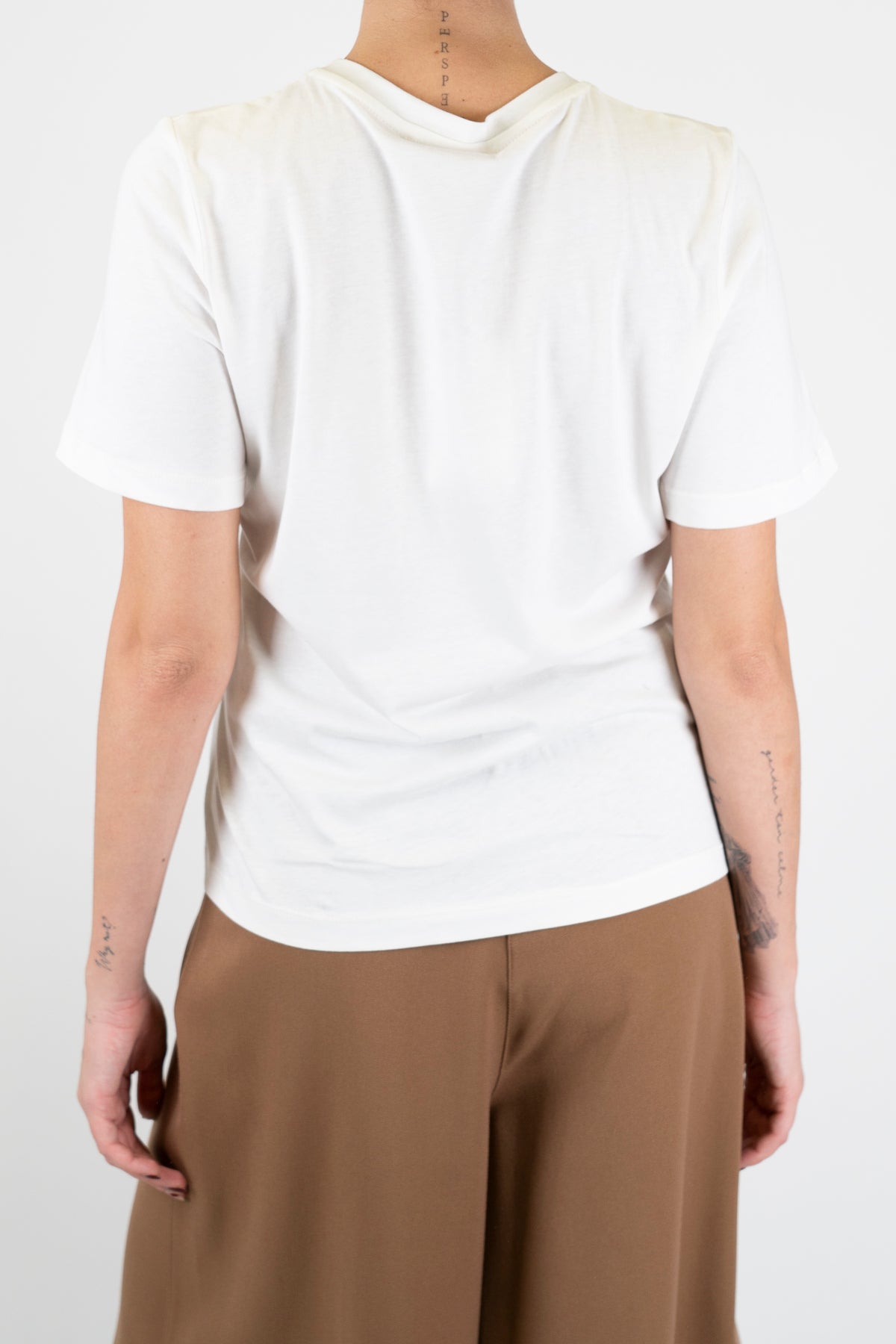 Motel - T-shirt con patch orsacchiotto con scritta