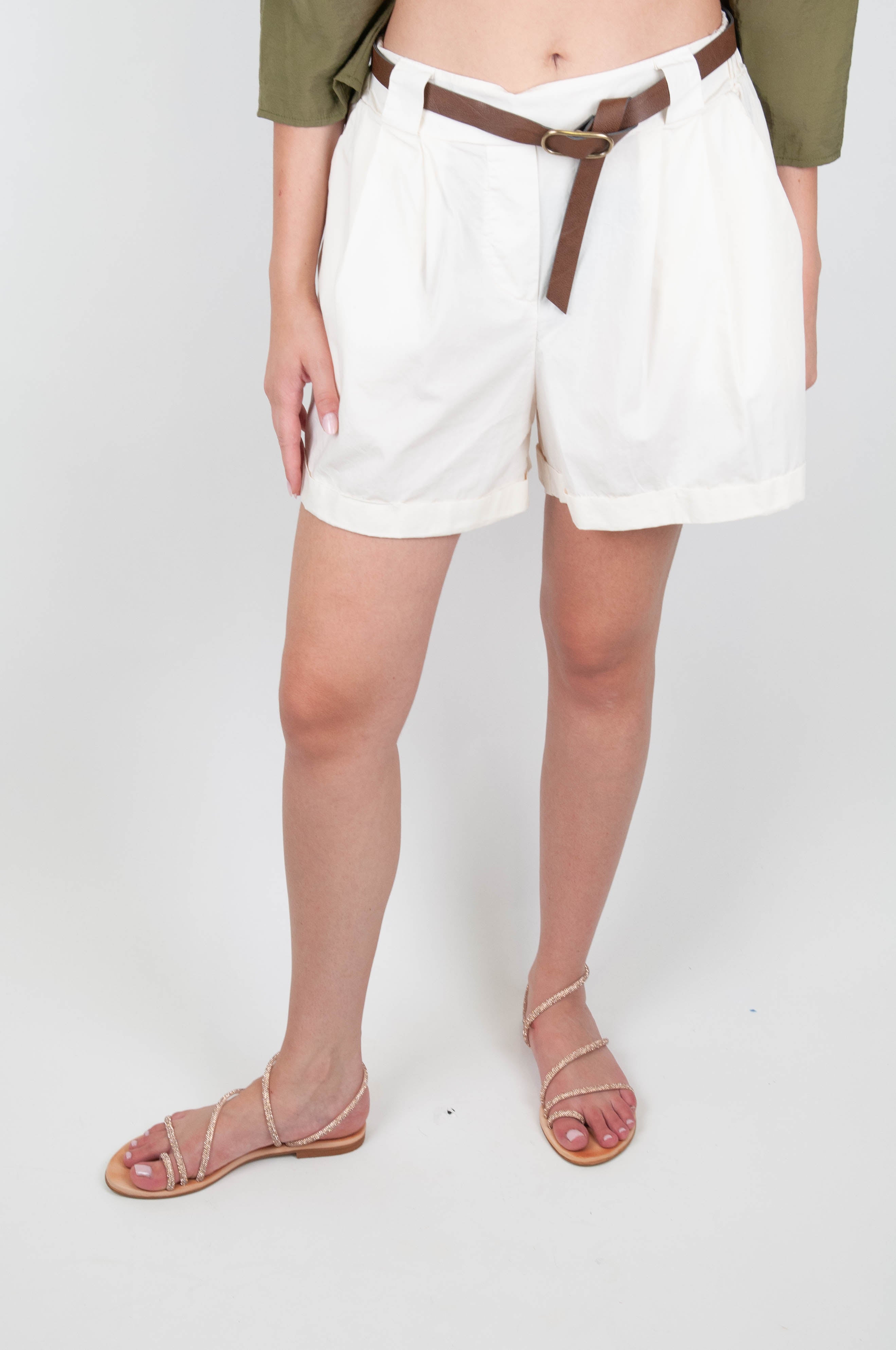 Haveone - Shorts in cotone con pinces e risvolto