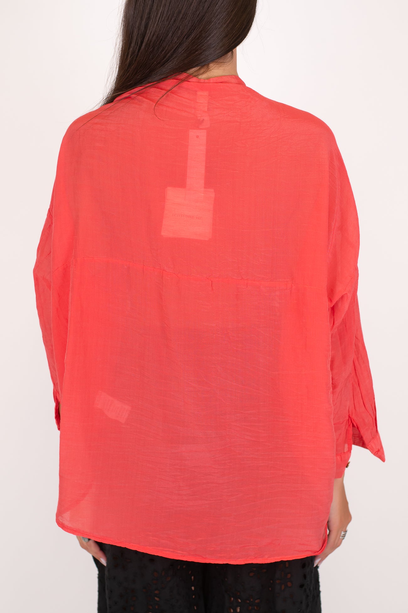 Tensione in - Camicia in misto seta fantasia spigata tono su tono