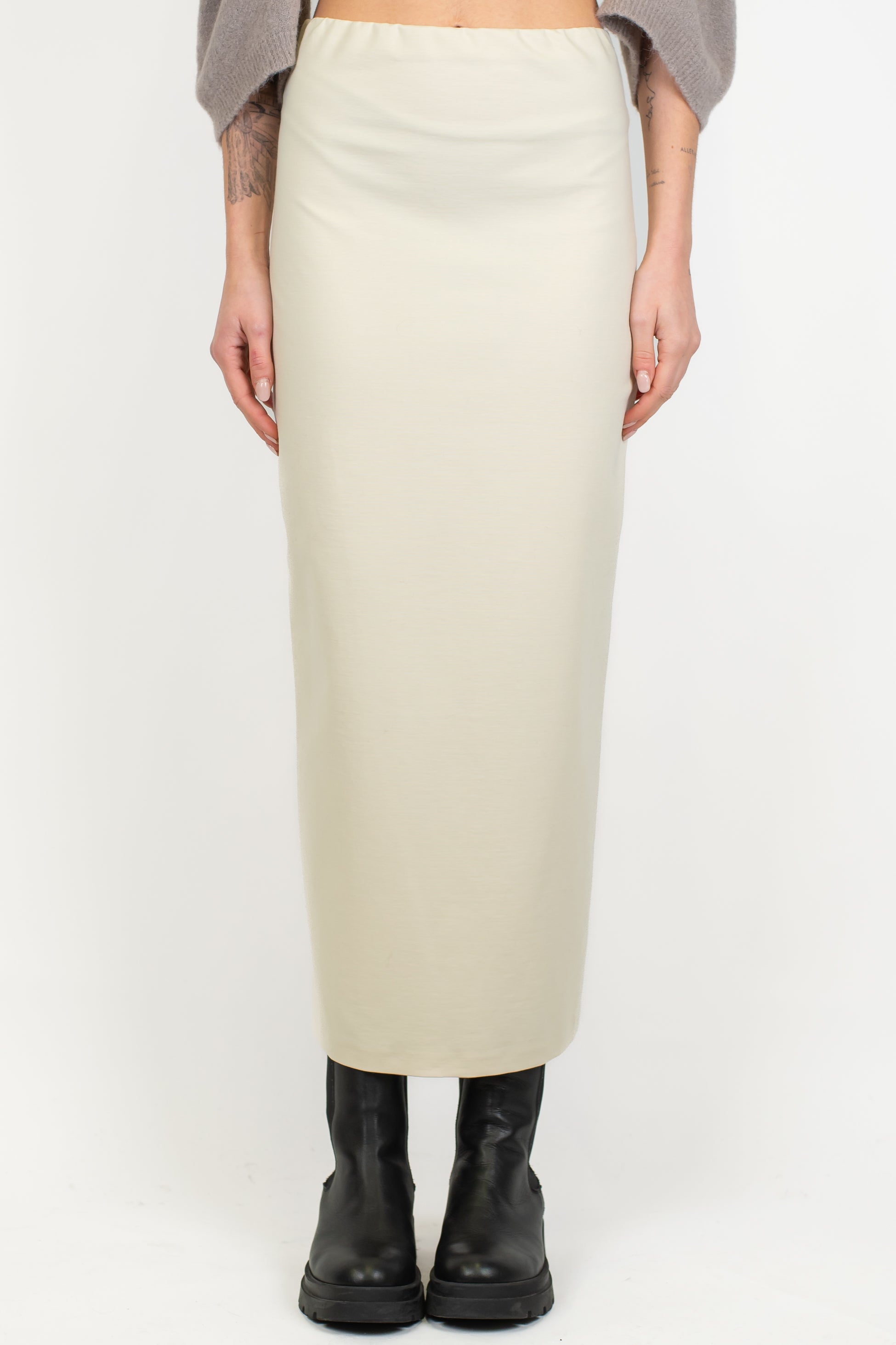 Tensione in - Gonna tubino con spacco in punto milano