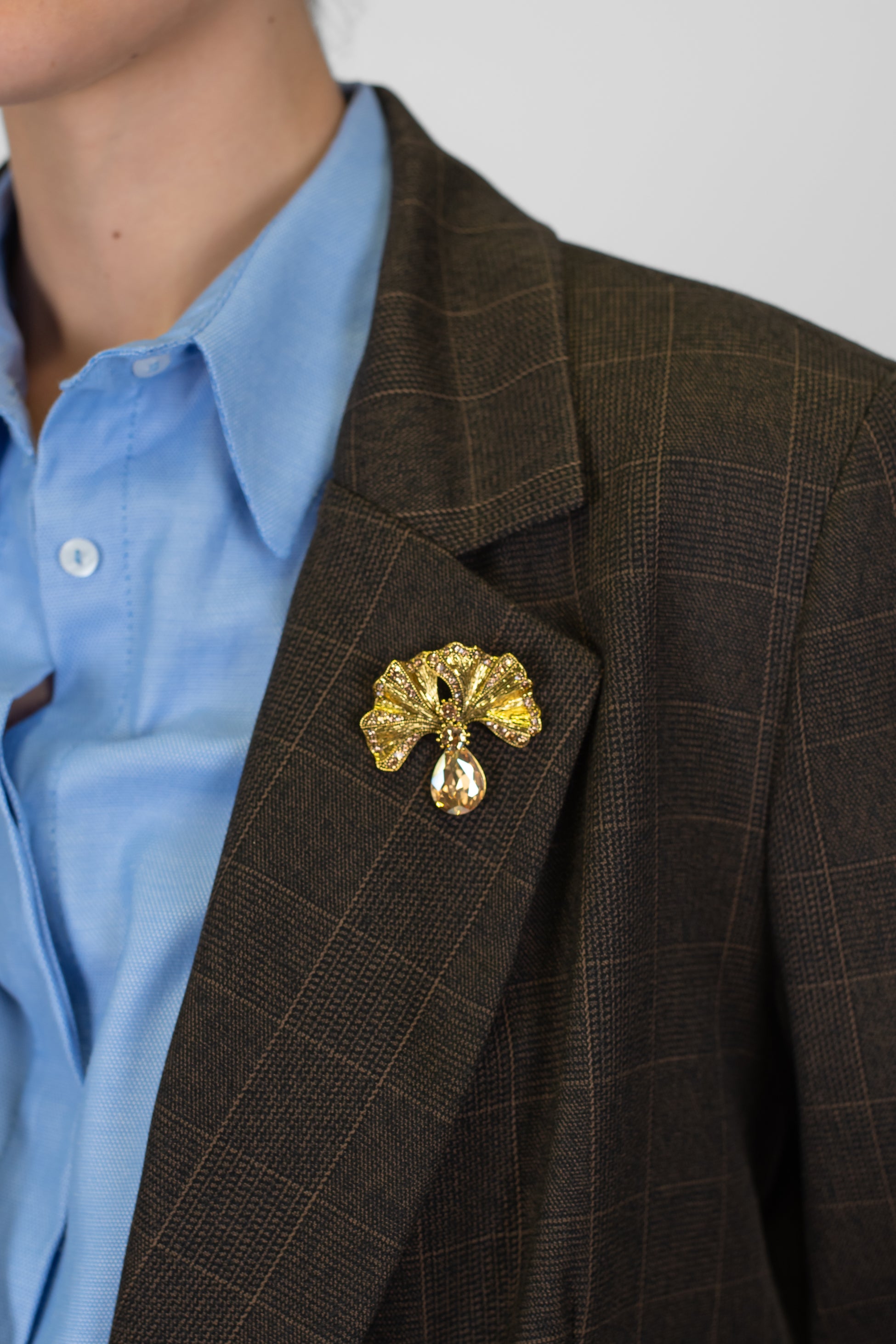 Motel - Giacca doppiopetto fantasia quadri con spalline e spilla