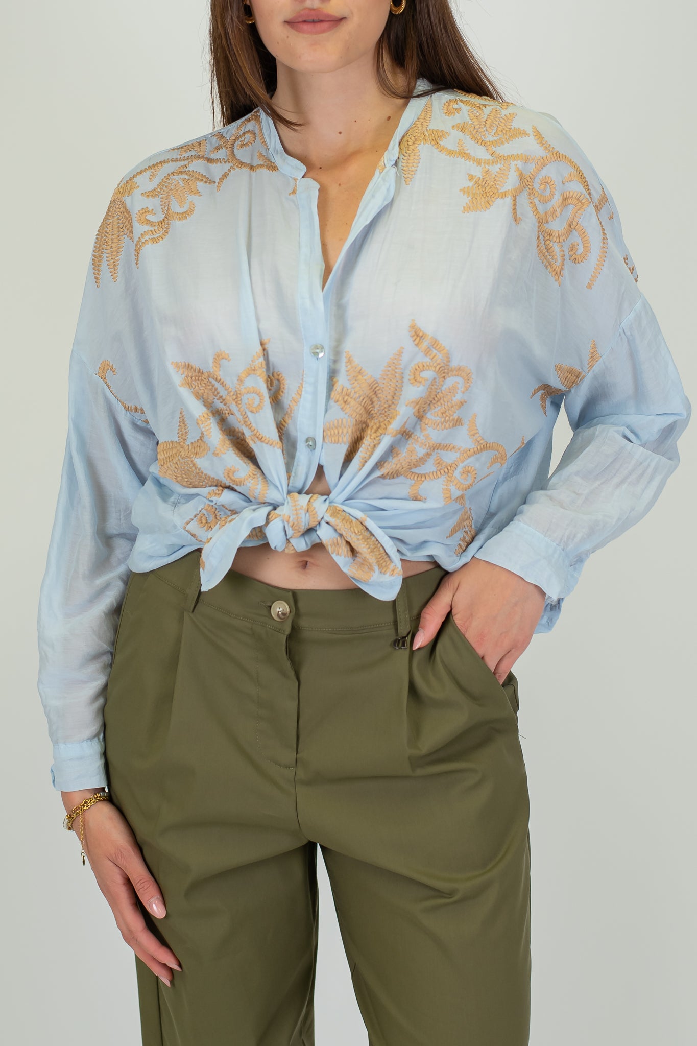 Tensione in - Camicia in misto seta con ricami