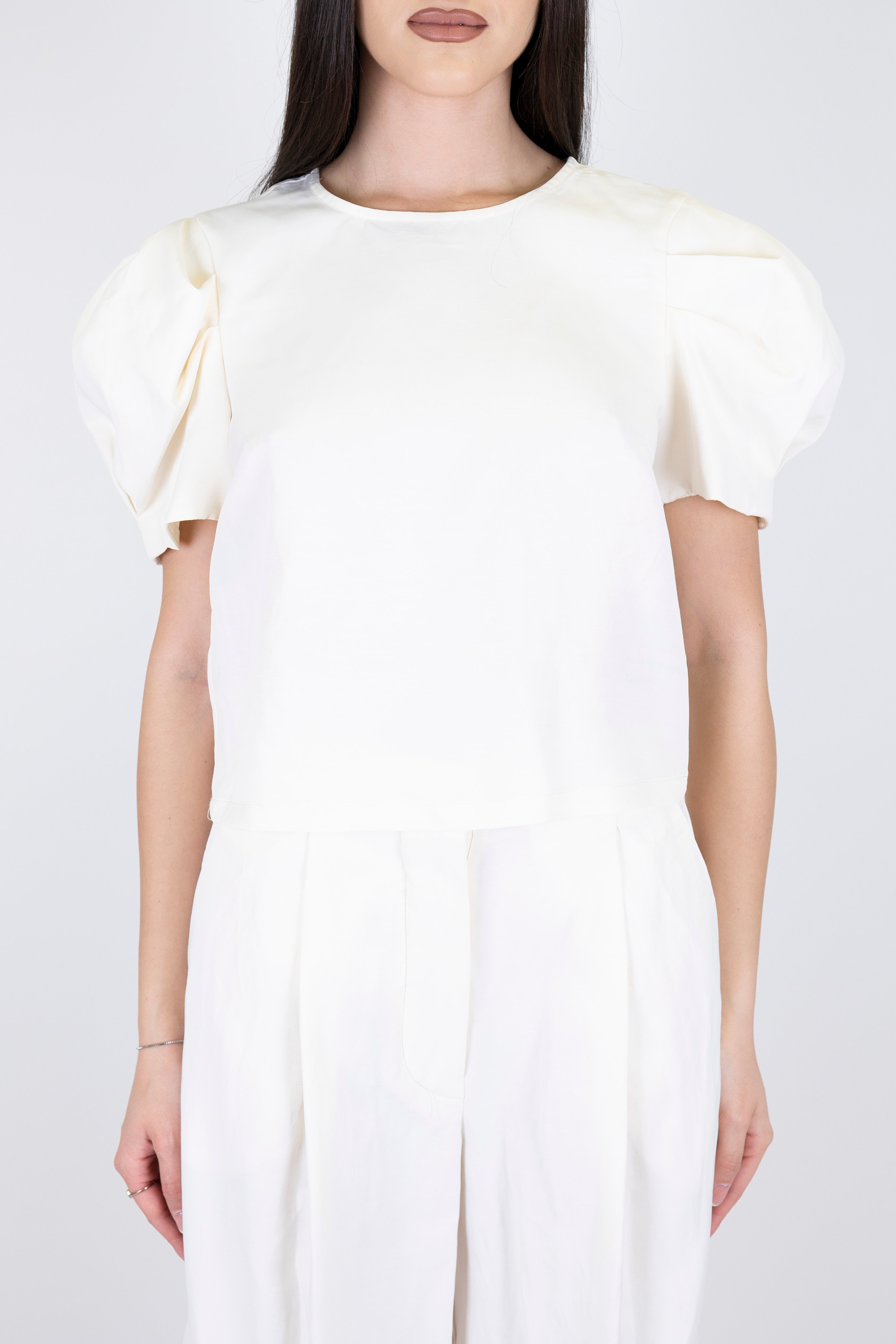 Tensione in - T-shirt in misto viscosa e lino con manica a pallloncino