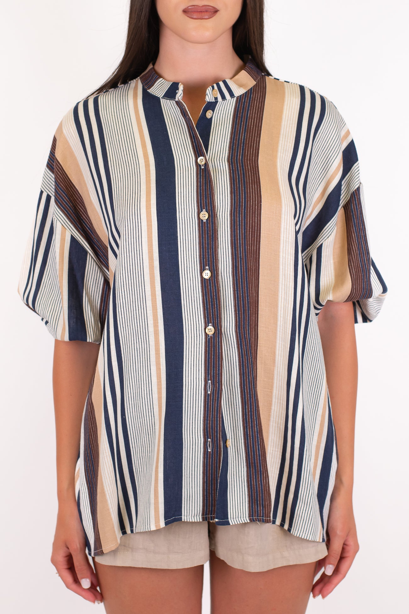 Tensione in - Camicia mezzamanica over fantasia a righe in misto viscosa e lino