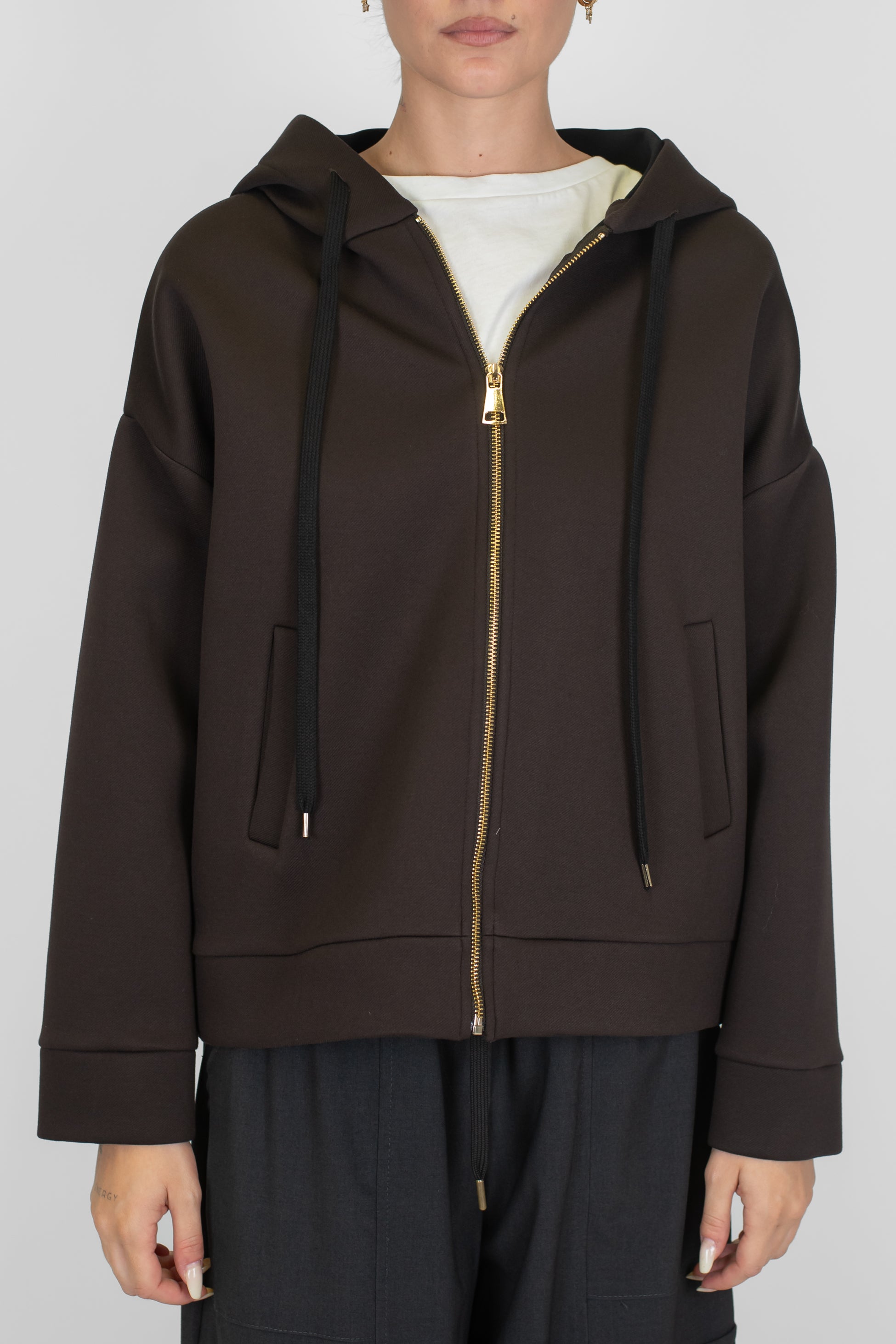 Tensione in - Felpa in neoprene con cappuccio e chiusura con zip