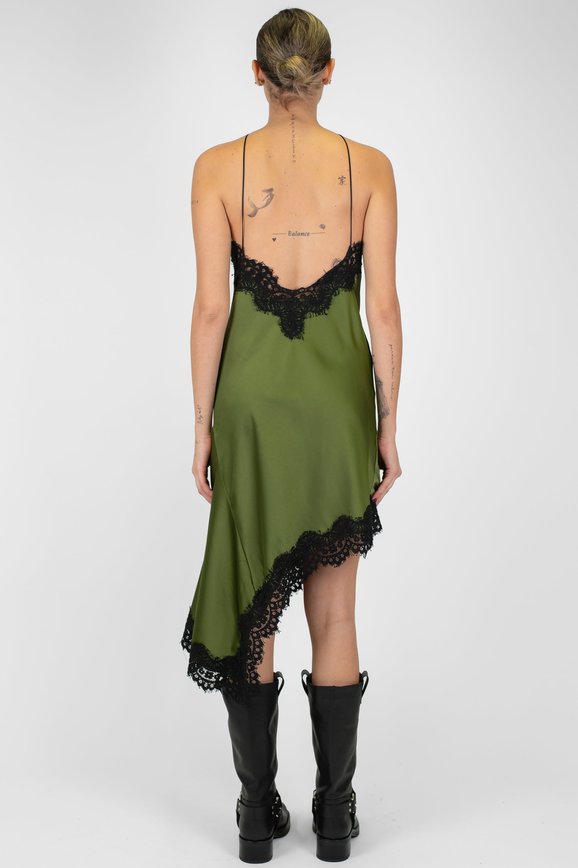 Motel - Abito corto in satin con profili in pizzo e asimmetria laterale