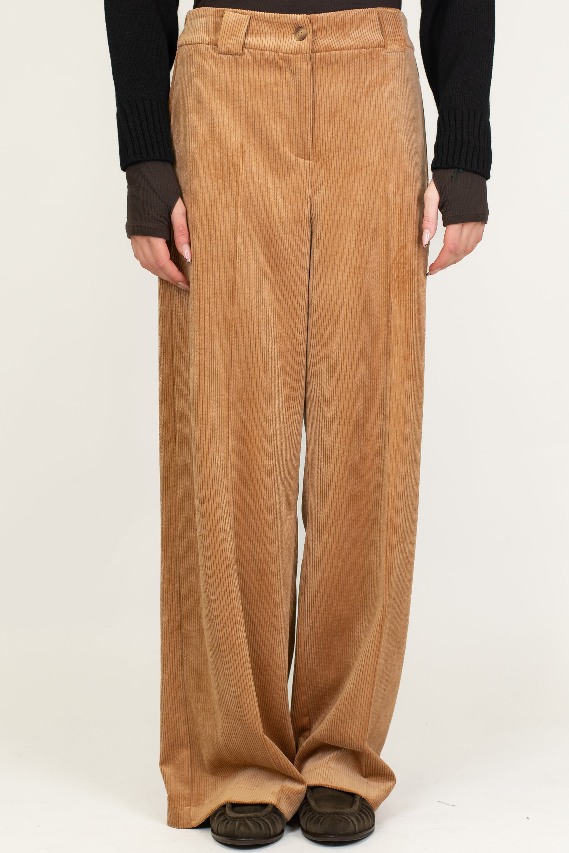 Tensione in - Pantalone palazzo velluto a coste con elastico sul retro