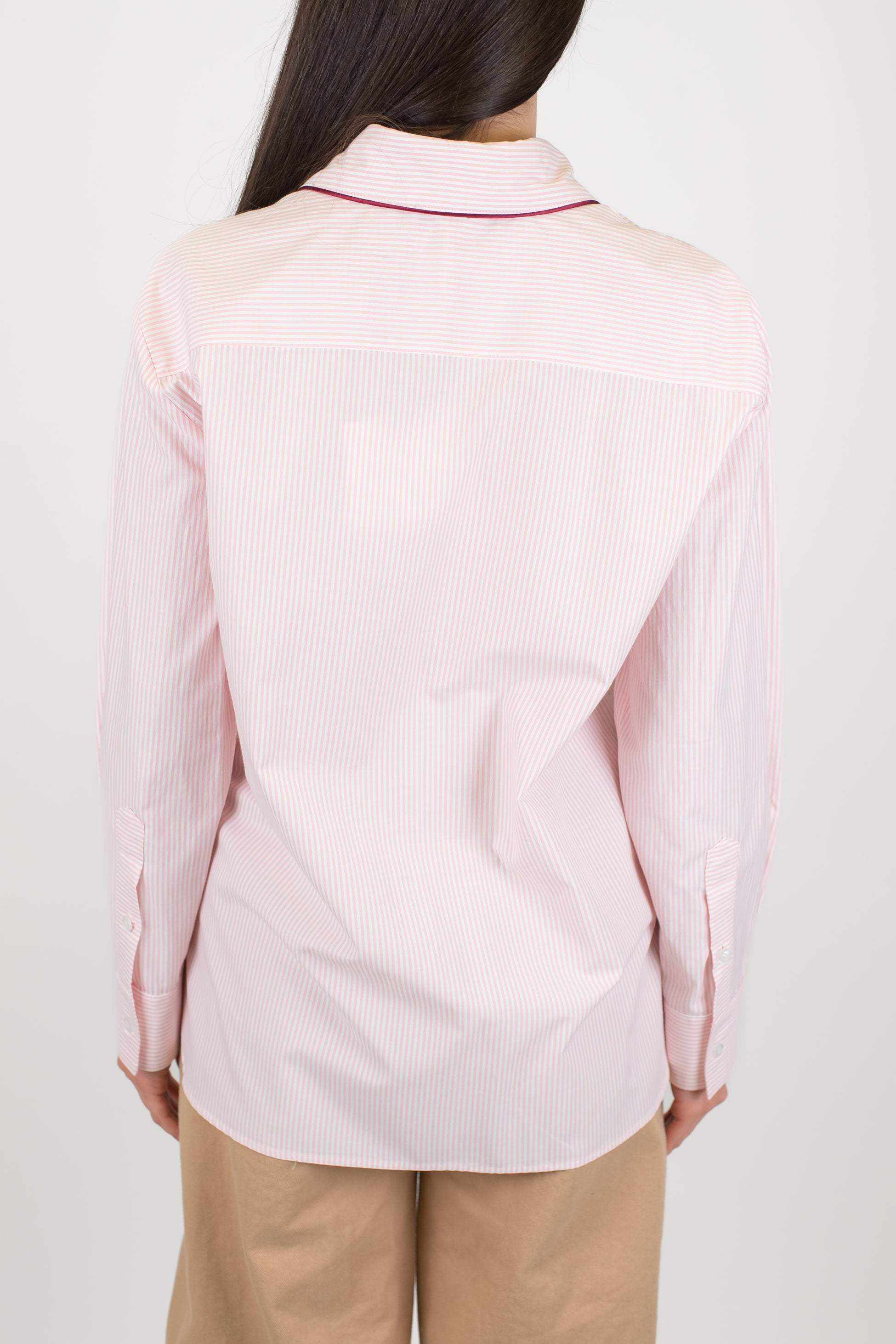 Tensione in - Camicia fantasia a righe con profilo a contrasto