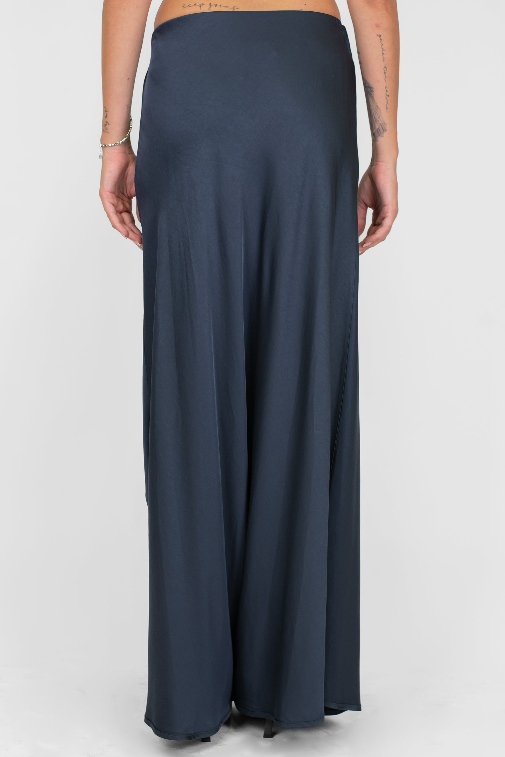 Tensione in - Gonna in viscosa con elastico in vita