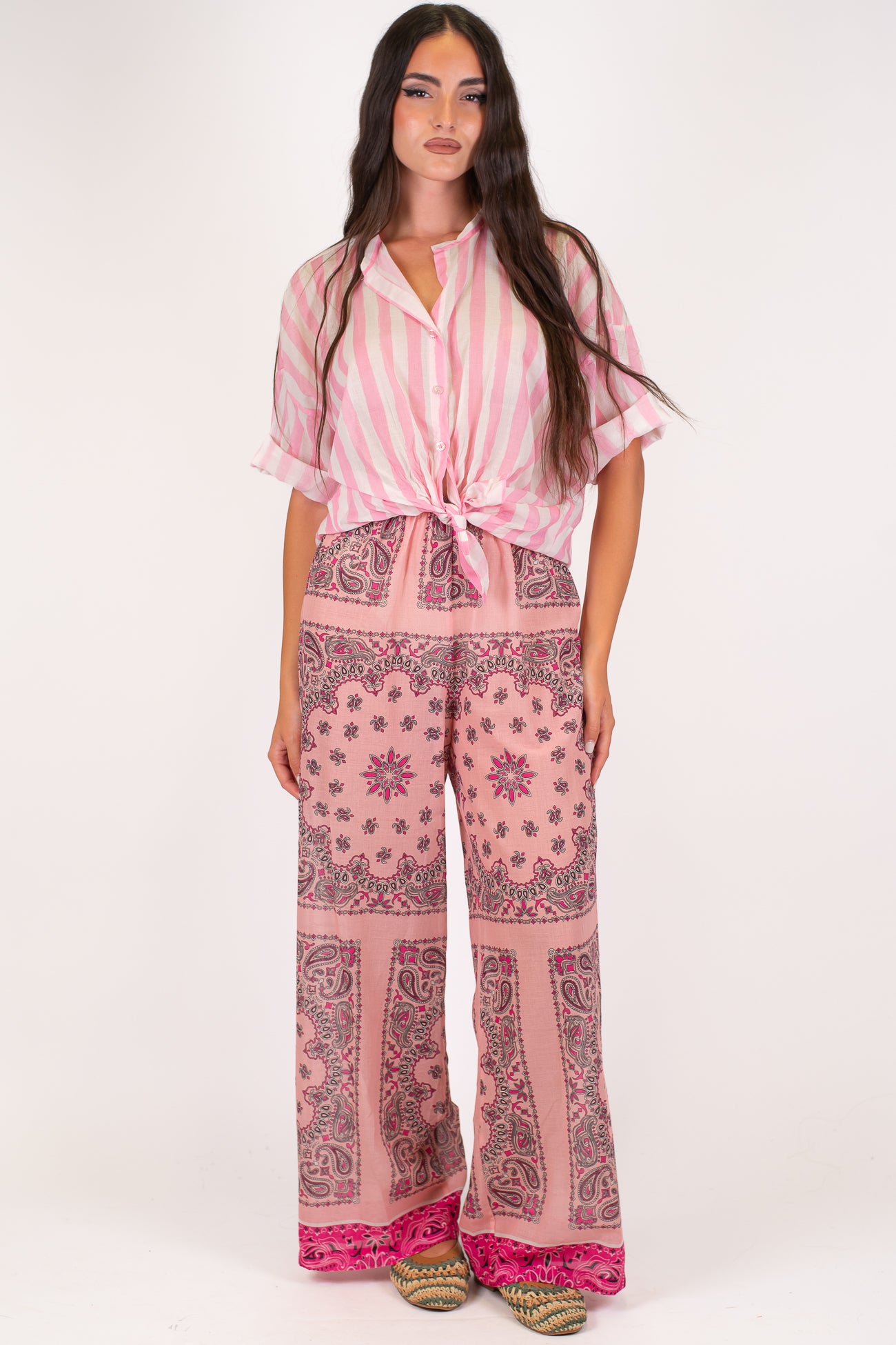 Tensione in - Pantalone palazzo fantasia astratta in viscosa leggera con elastico in vita
