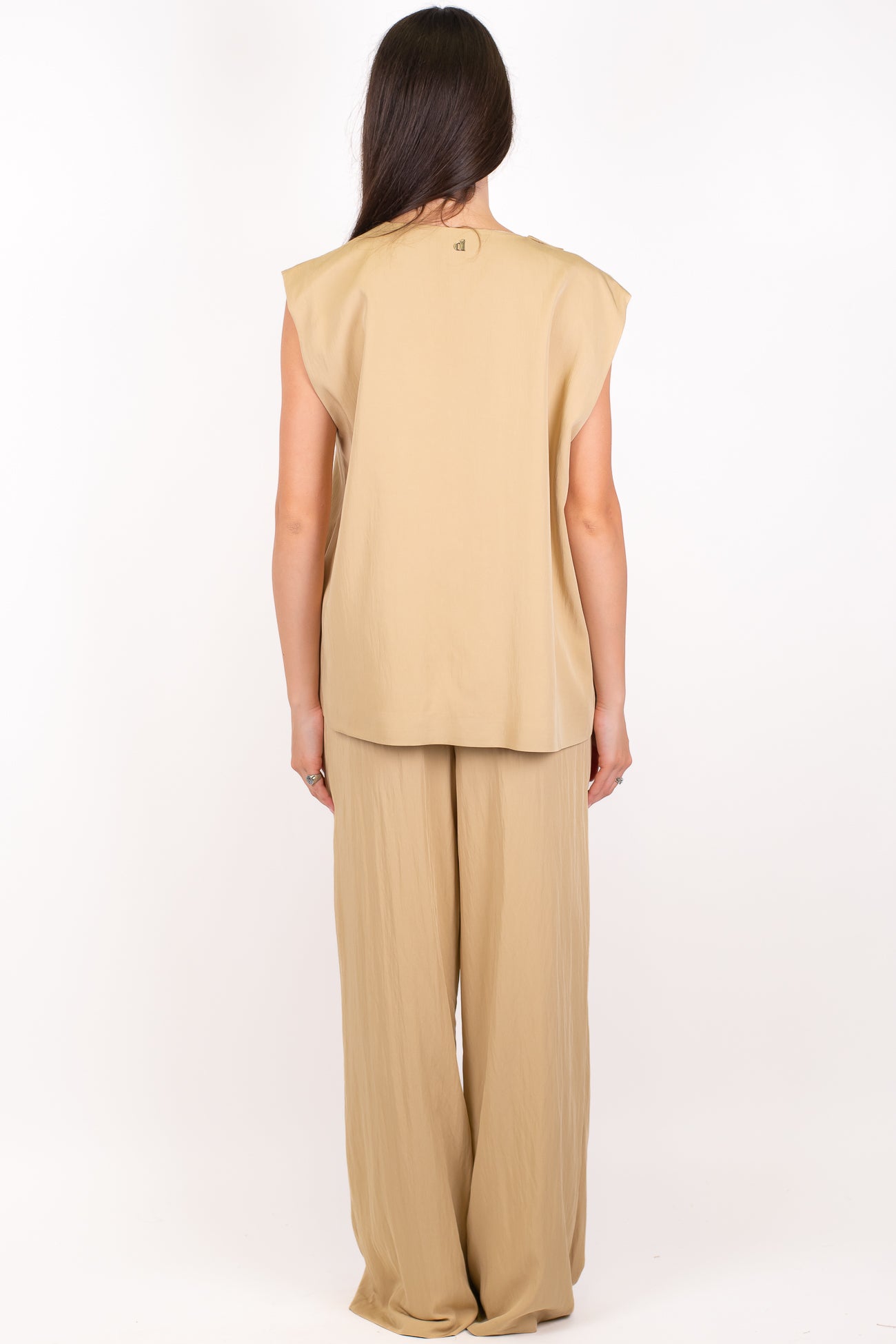 Dixie - Coordinato con giacca giromaniche con chiusura asimmetrica alta e pantalone palazzo con pinces