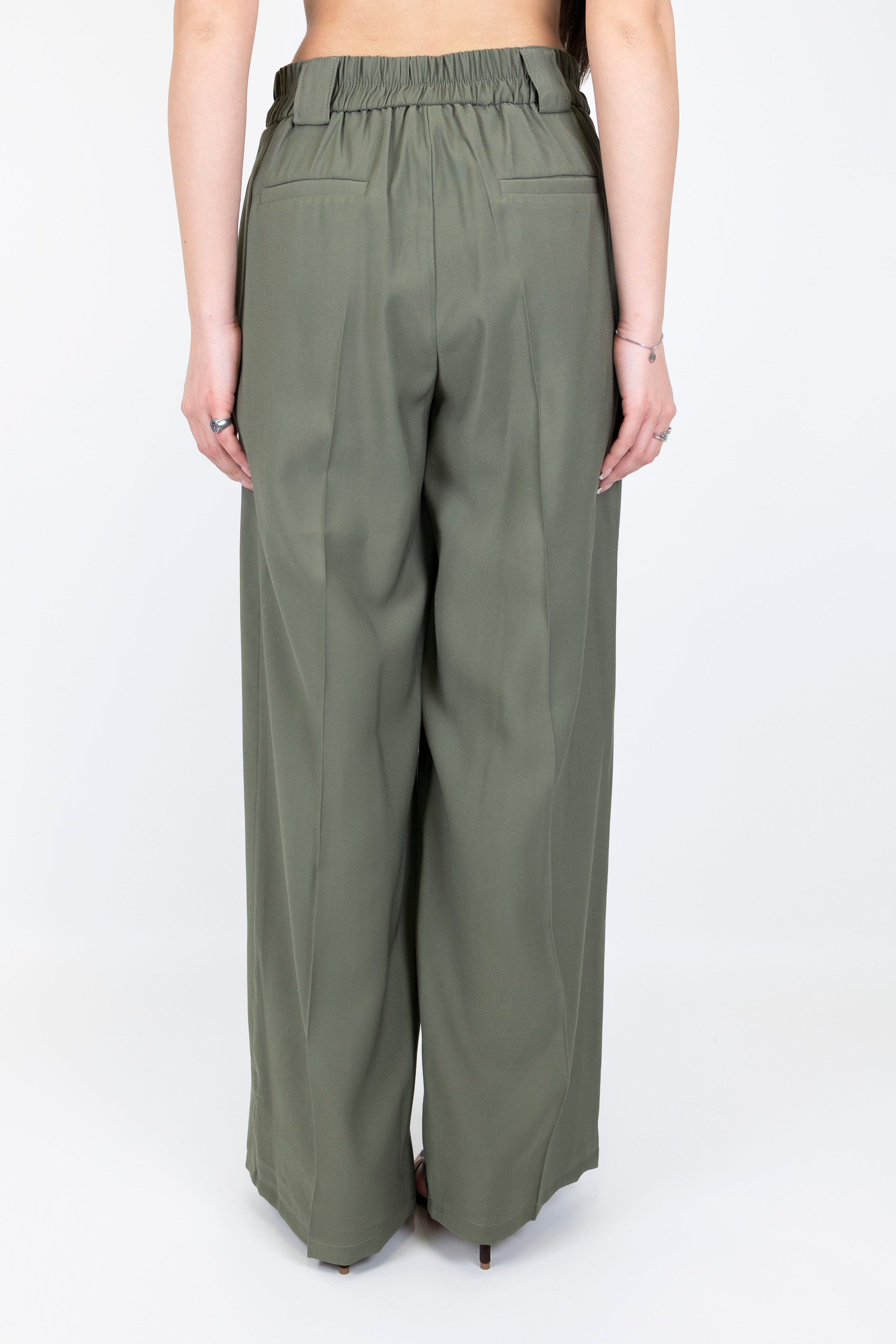 Tensione in - Pantalone palazzo in viscosa leggera con elastico sul retro