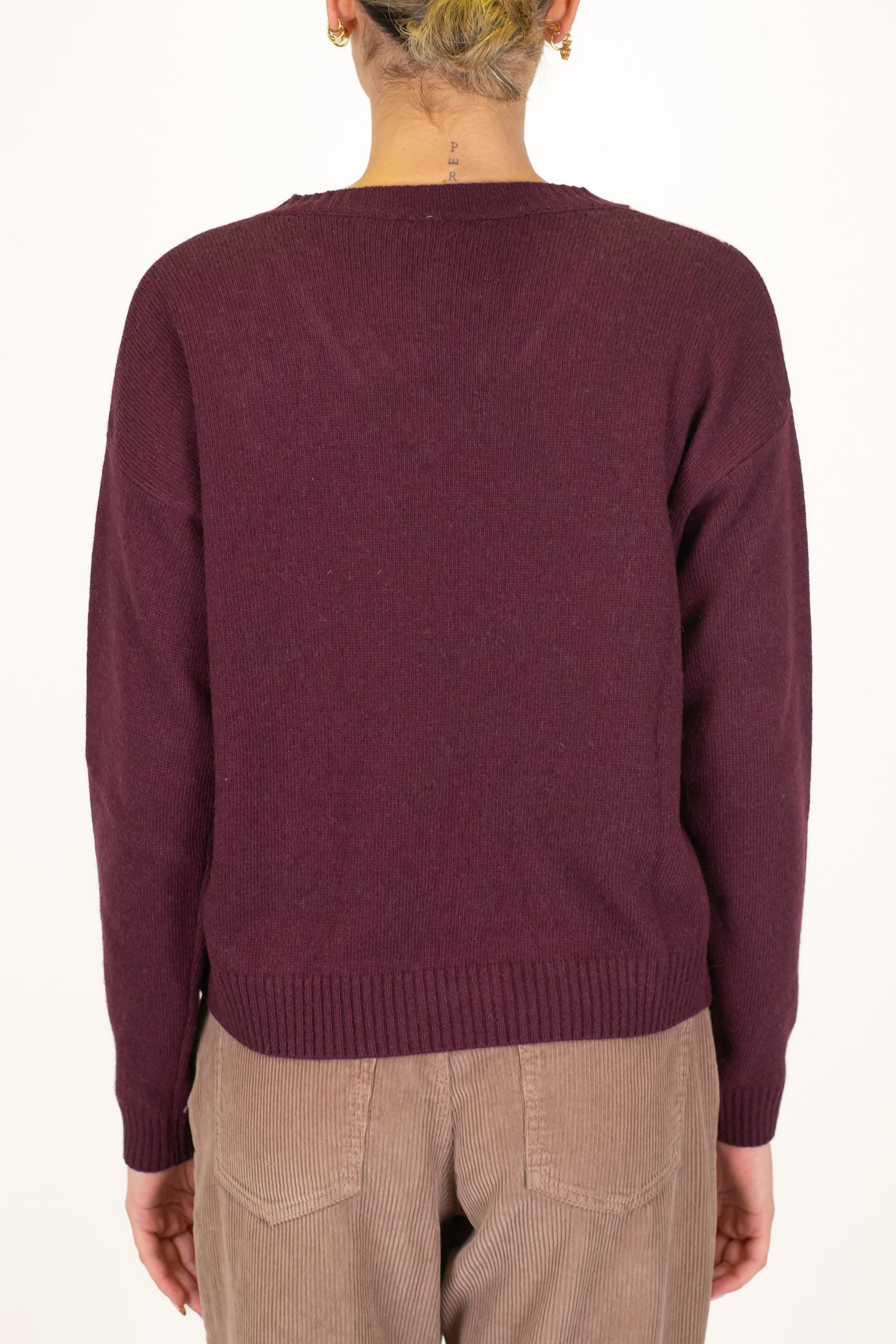 Tensione in - Maglia scollo V fantasia rombi a contrasto in misto lana e cashmere