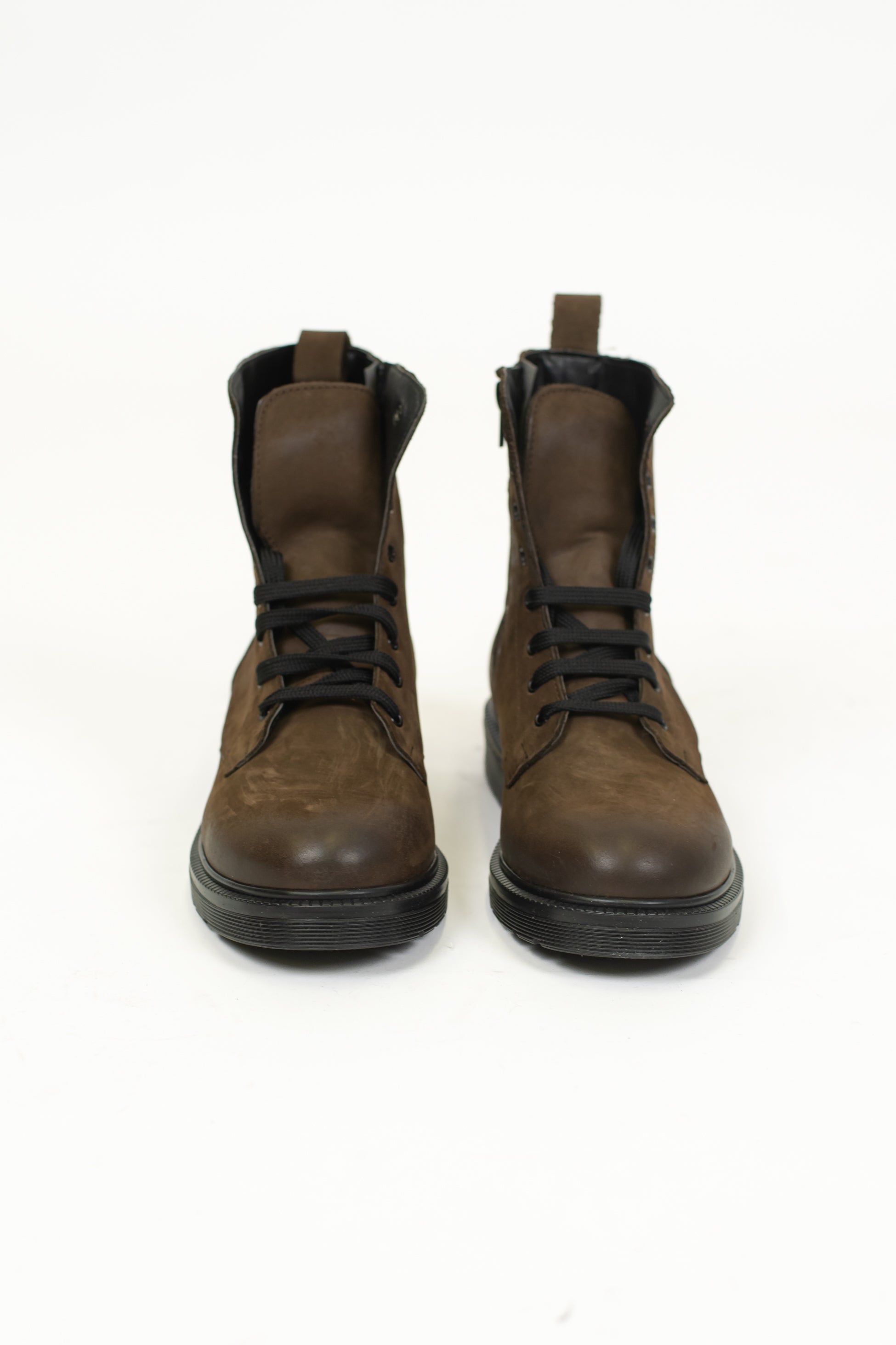 Ovyé - Anfibi in Nabuk