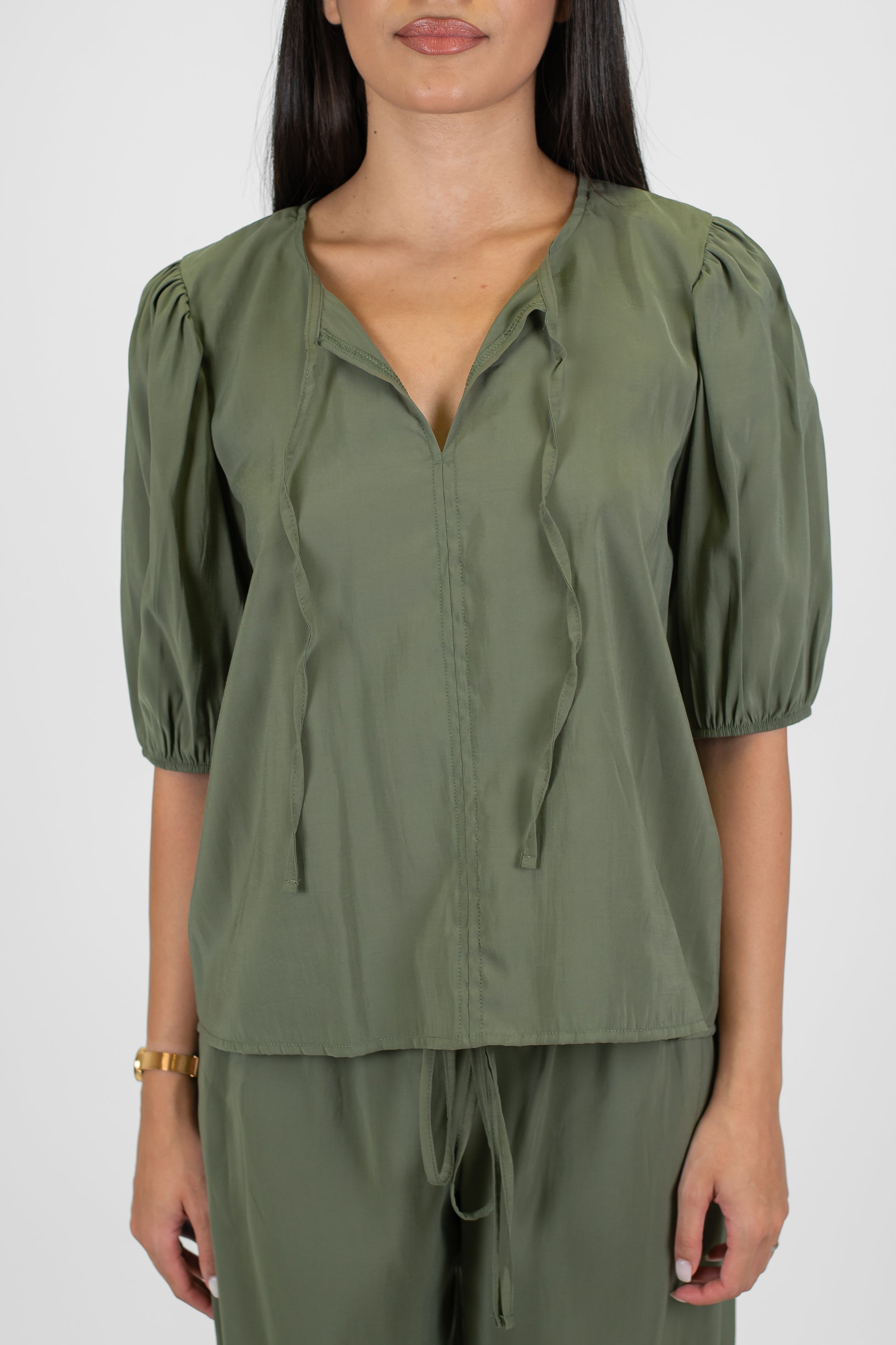 Haveone - Coordinato in modal con t-shirt scollo a V con lacci e pantalone palazzo con coulisse