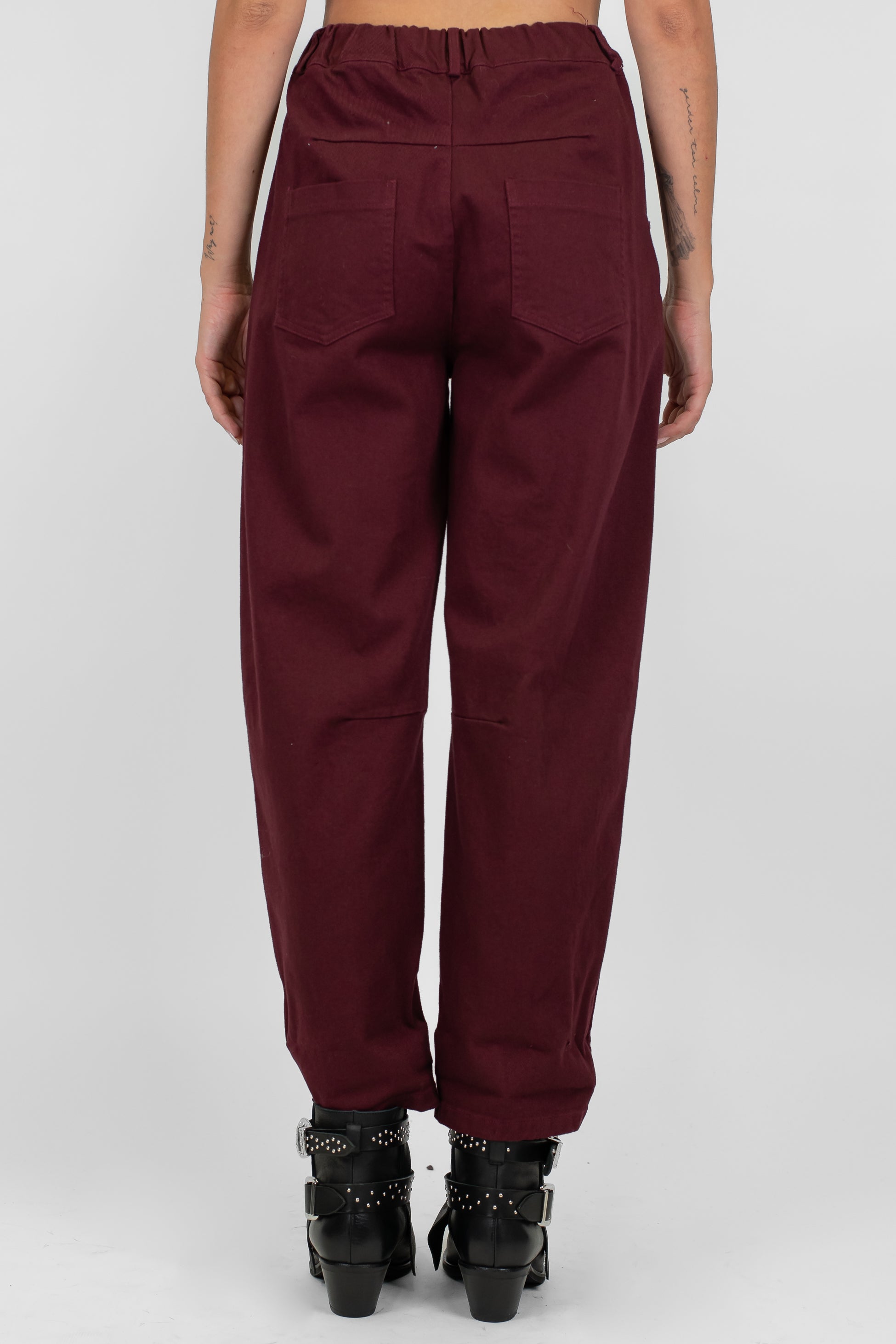 Tensione in - Pantalone balloon in denim colorato