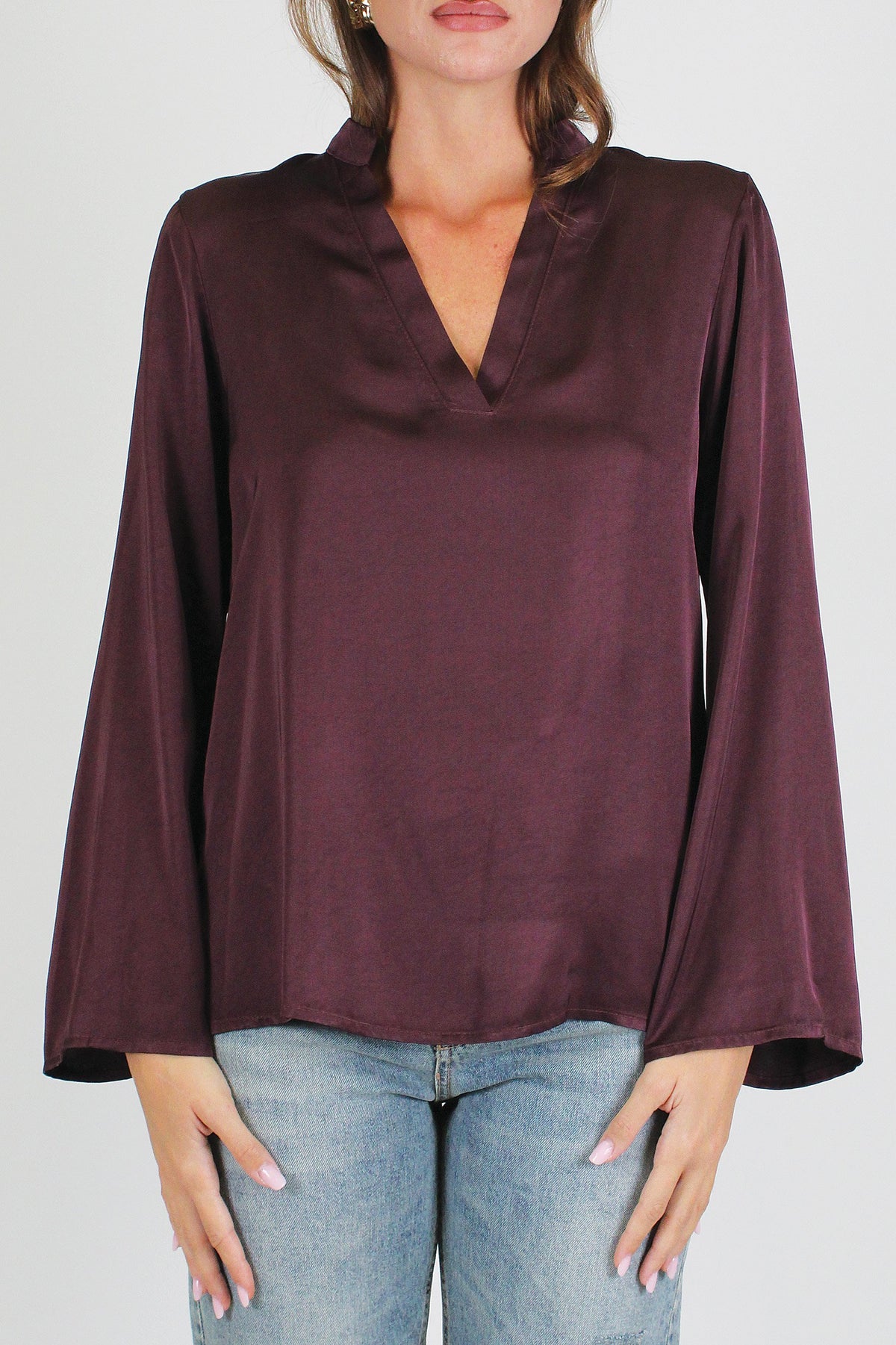 Tensione in - Blusa scollo a V in viscosa