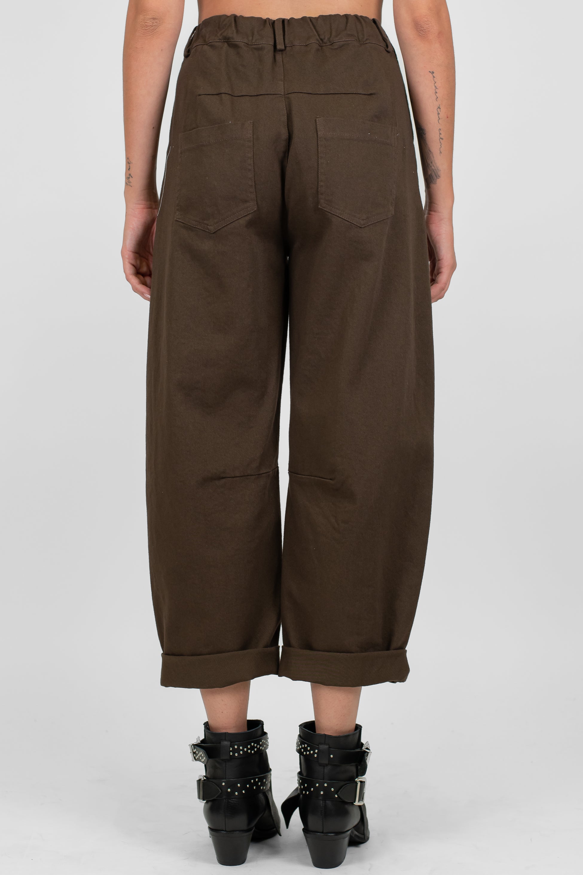 Tensione in - Pantalone balloon in denim colorato