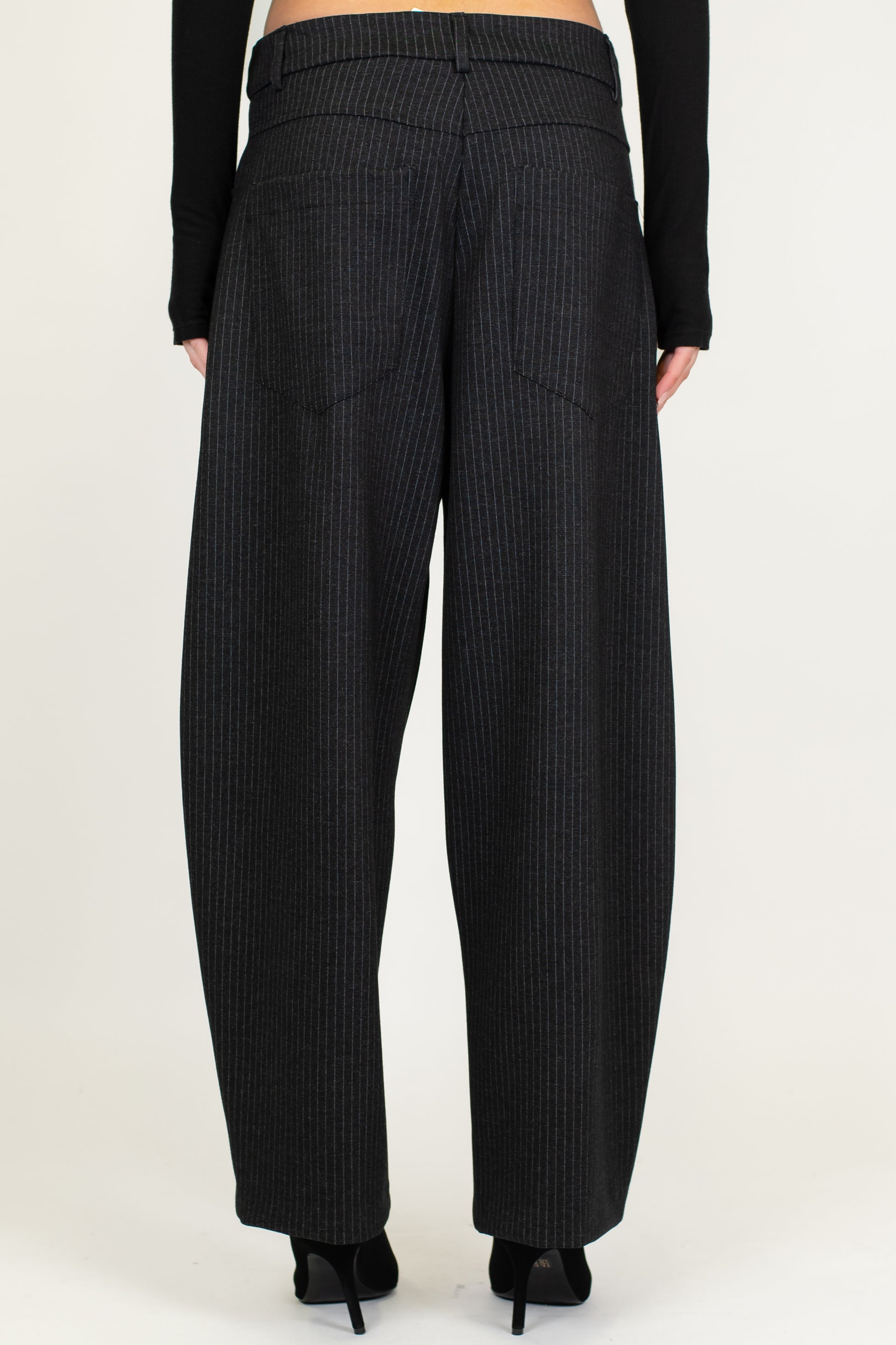 Tensione in - Pantalone balloon gessato