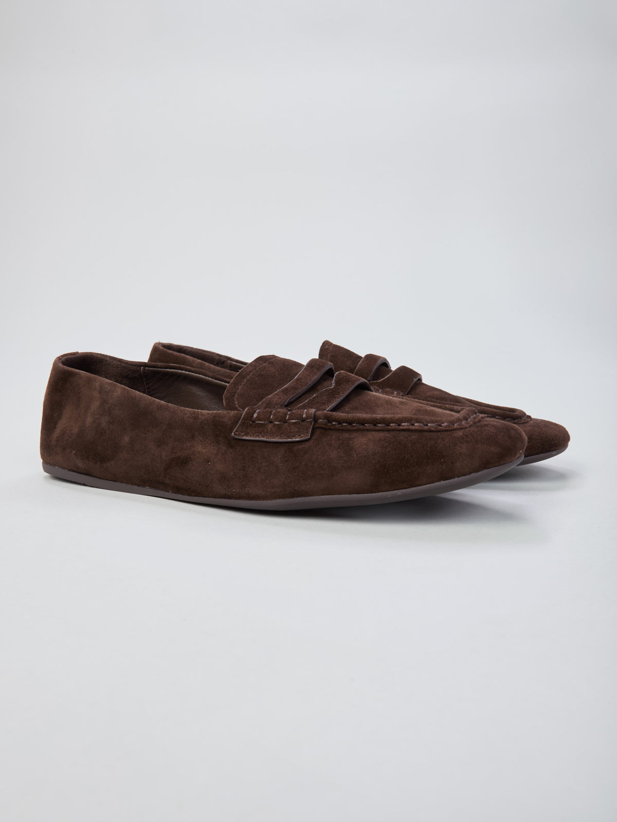 Ovyè - Mocassino in suede punta quadrata