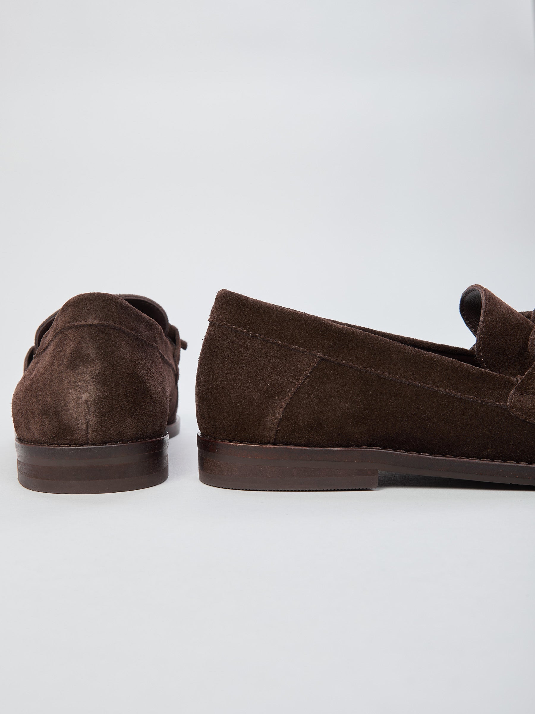 Ovyé - Mocassino in suede arricciato con fiocco