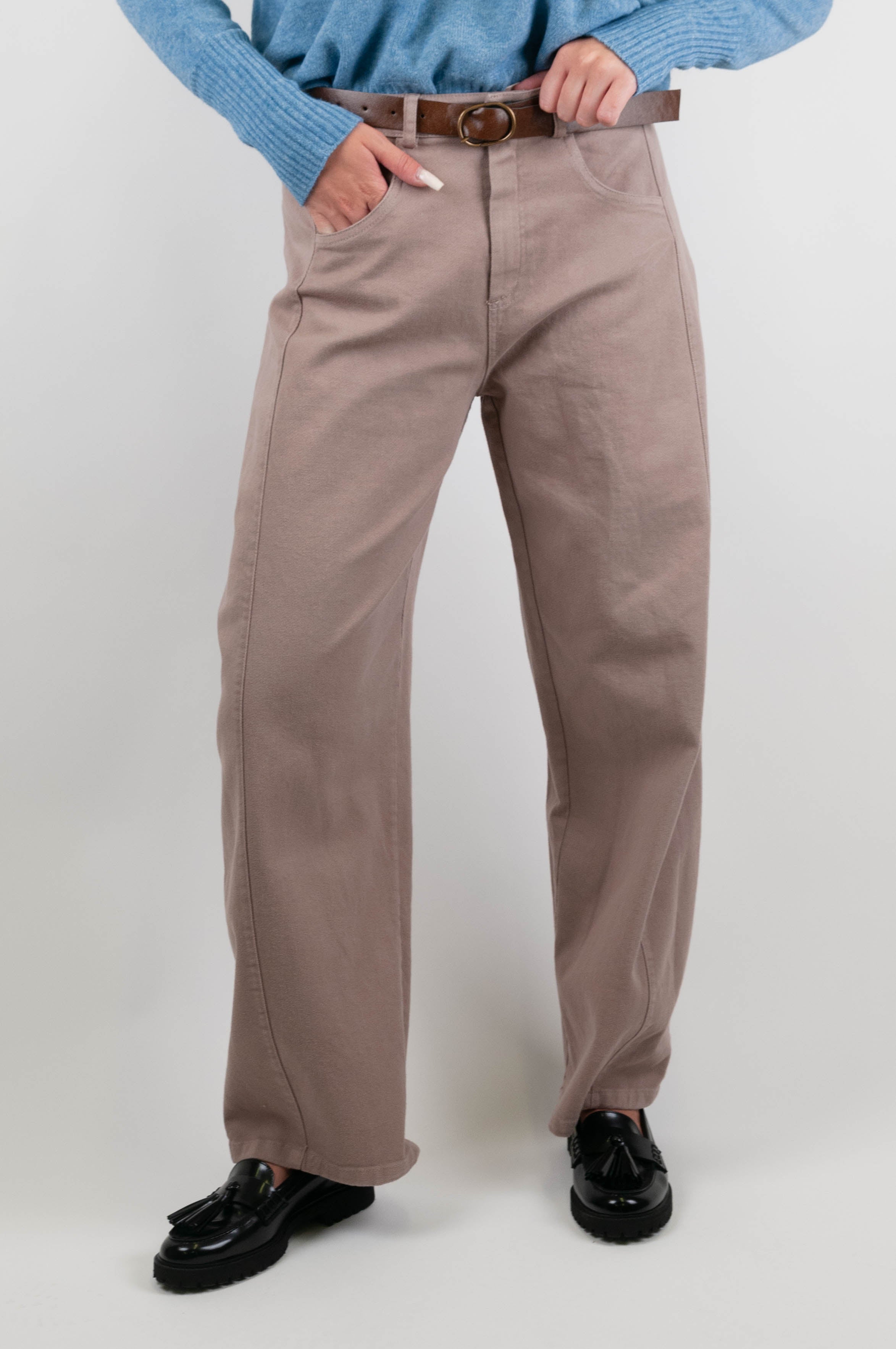 Tensione in - Pantalone regular con quattro tasche